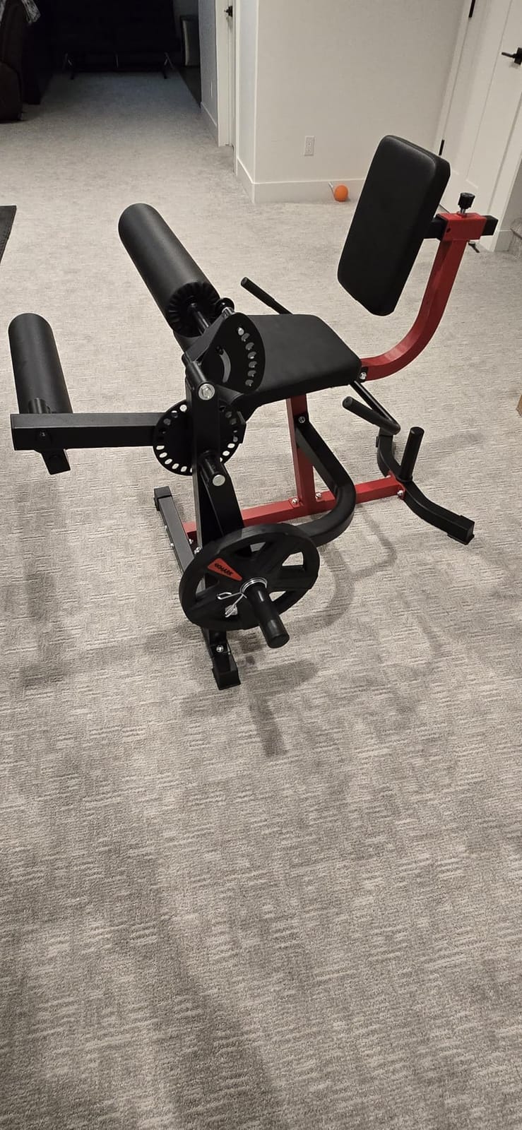 Leg Extension and Curl Machine, 4 in 1 Lower Body Workout Machine, Adjustable Leg Curl Machine with Plate Loaded, Leg Extension Machine with Exercise Bench, Home Gym Weight Machine customer photo 1