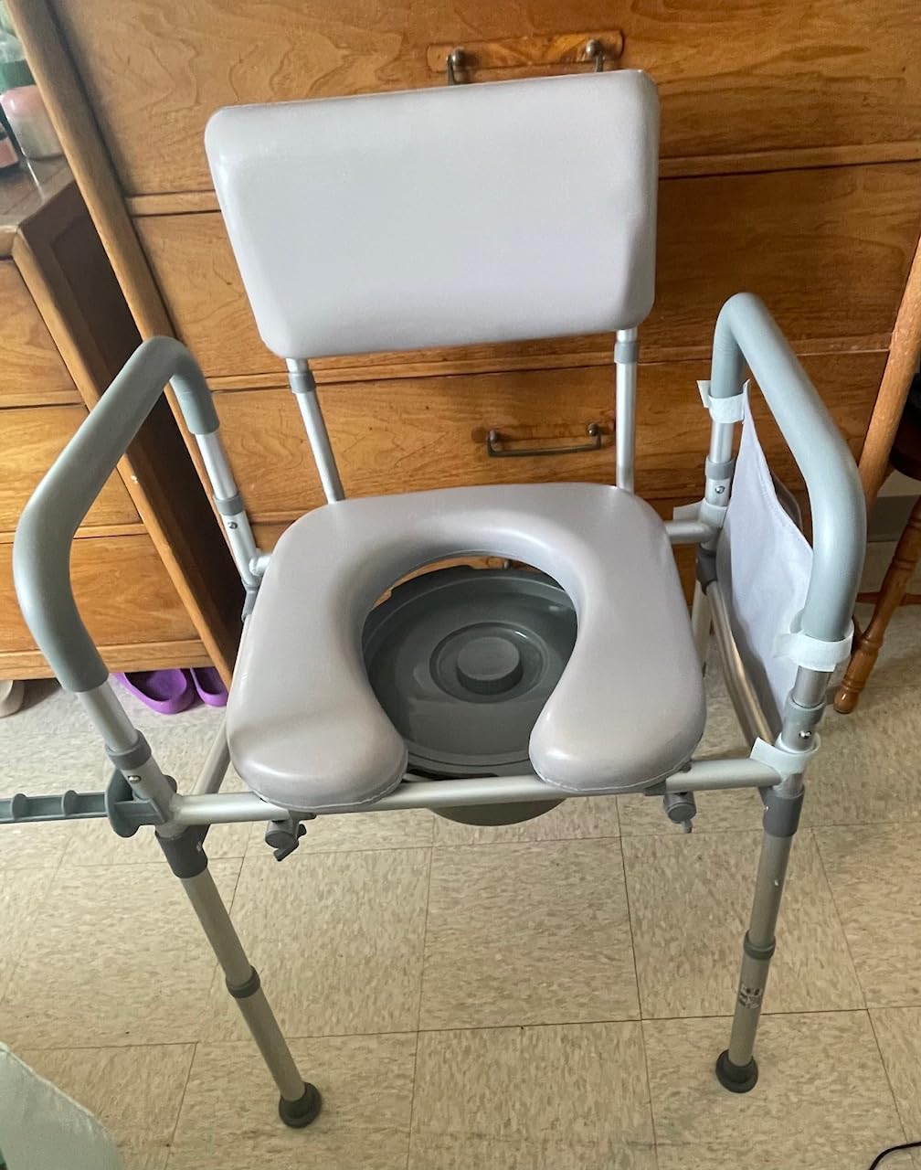 HOMLAND Bedside Commode Toilet, Padded Seat & Backrest, Enhanced Crossbar customer photo 2