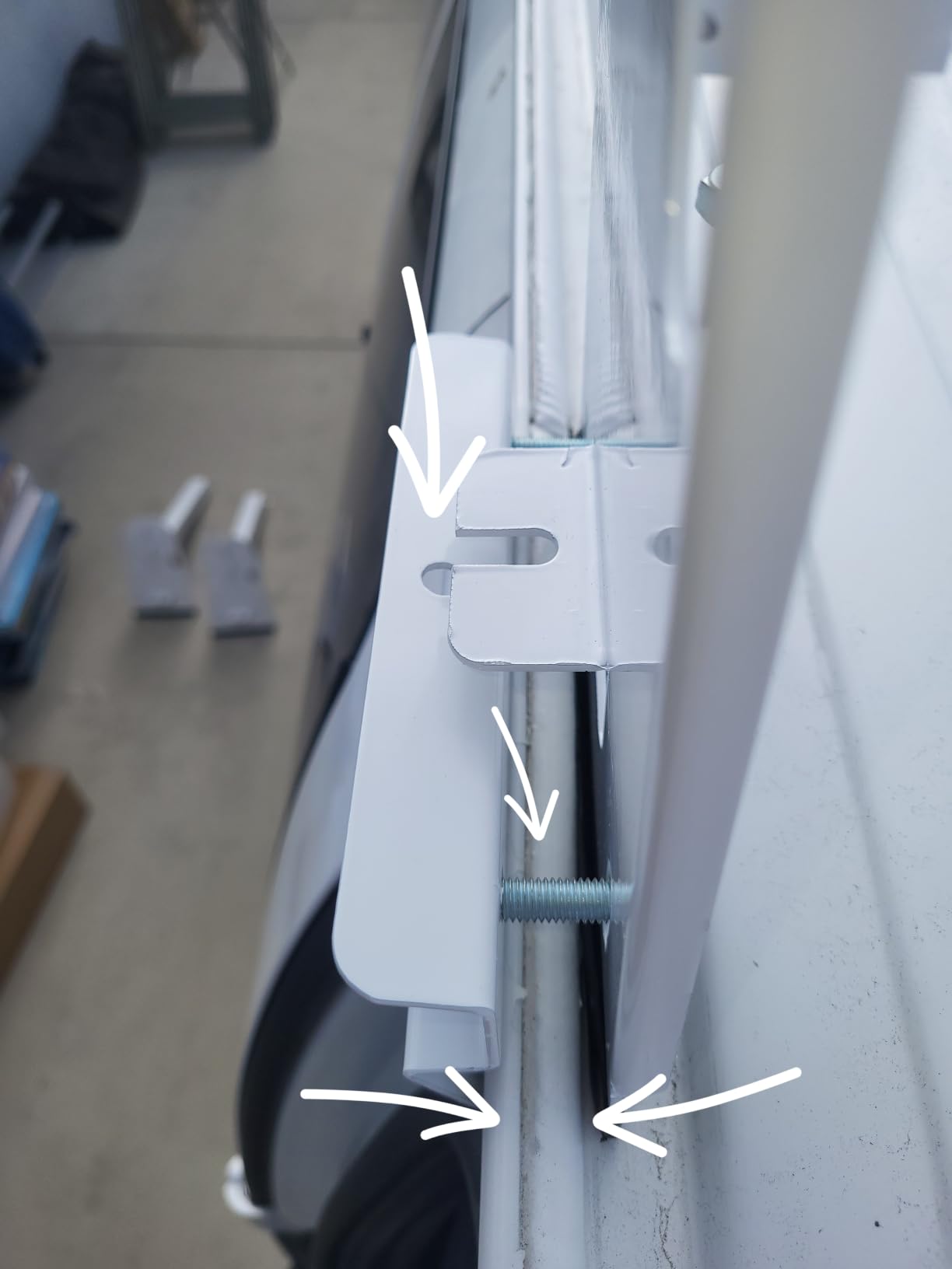 Universal Van Roof Rack 3 Bar Set, White Van Roof Ladder Rack customer photo 2