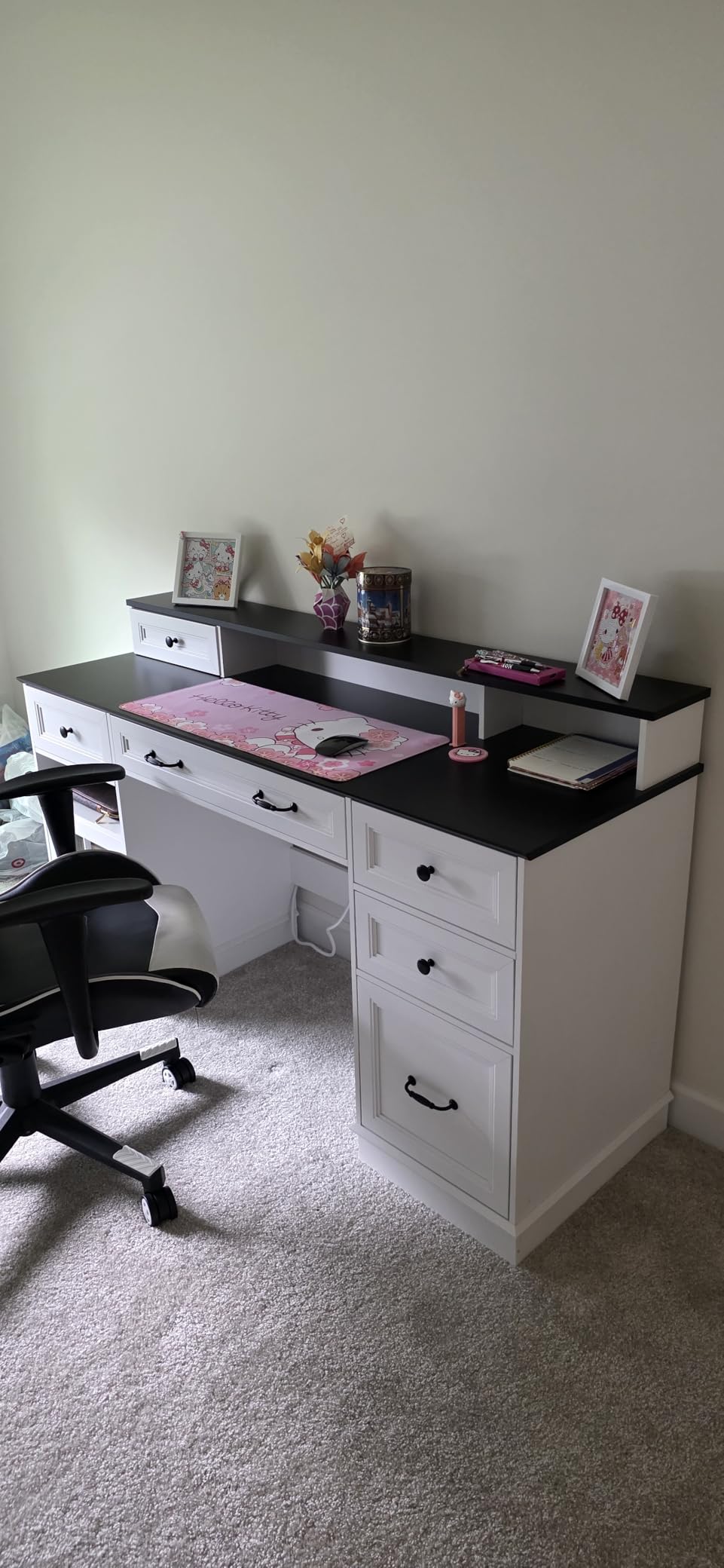HAUOMS Farmhouse Executive Desk Computer Desk with Drawers，Black customer photo 1