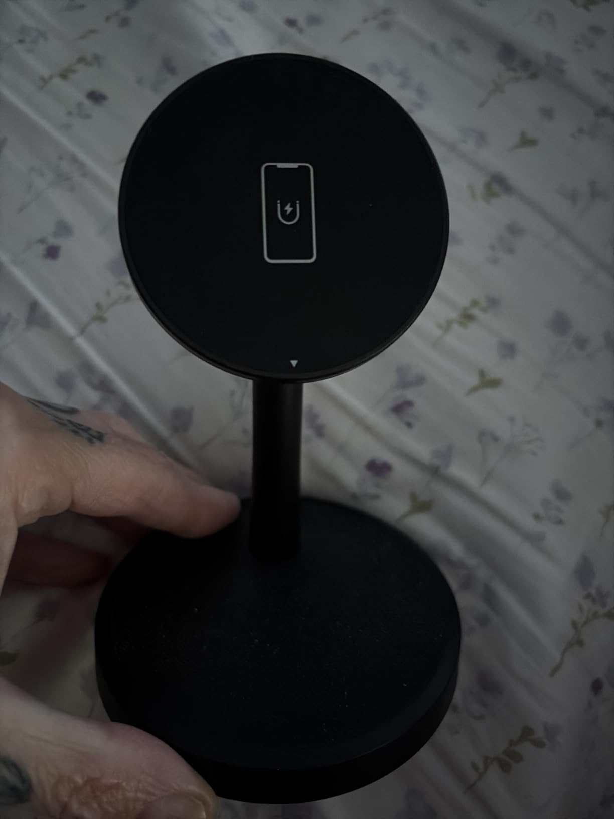 Magnetic Wireless Charger iPhone, 2 Pack 15W Fast Mag-Safe Charger Stand for iPhone 17/17 Air/17 Pro/17 Pro Max 16/15/14/13/12 Series, Wireless Charging Station for Pad/AirPods(Black) customer photo 2