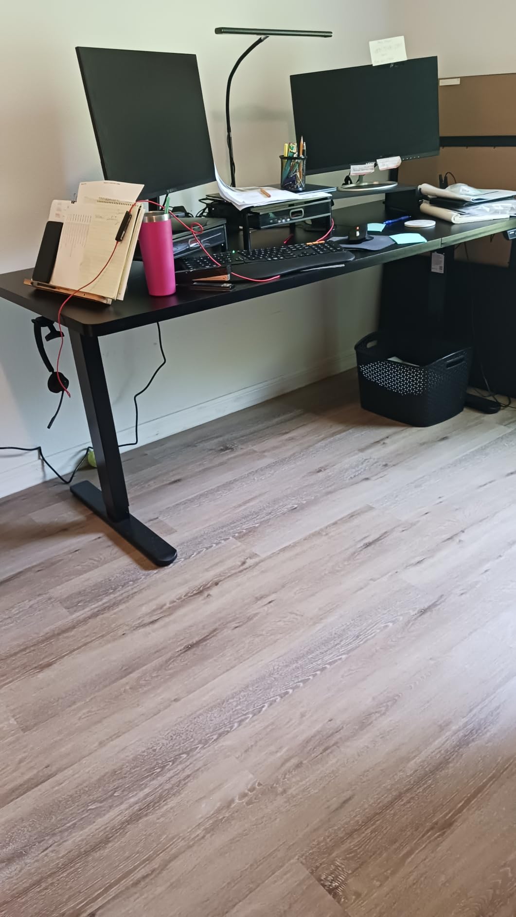 HUANUO 59 x 30 Inch 3-Stage Electric Standing Desk, Brushless Motor, Black customer photo 2