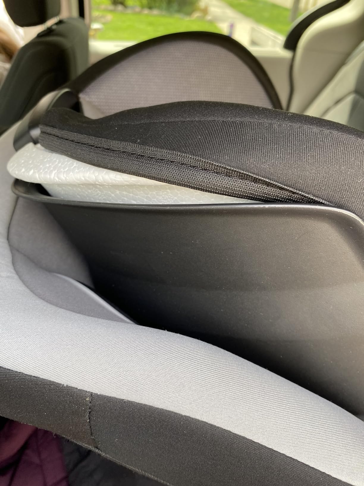 Safety 1st TriMate 3-in-1 Convertible Car Seat, Slim Fit, Infant to Big Kid Car Seat, Easy-Install Harness, Machine-Washable Cover, Dishwasher-Safe Cup Holders, 5-100 lbs, Sharkskin customer photo 1