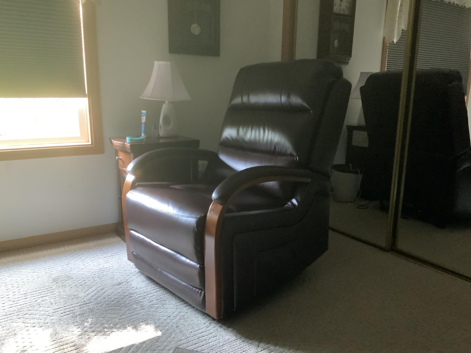 Trustyue Dual Motor Power Lift Recliner Chair, Lift Chair with Massage and Heat for Elderly, 180° Lay Flat Recliner, Standing Assistance,Infinite Position Reclining, Living Room Chair Brown customer photo 2