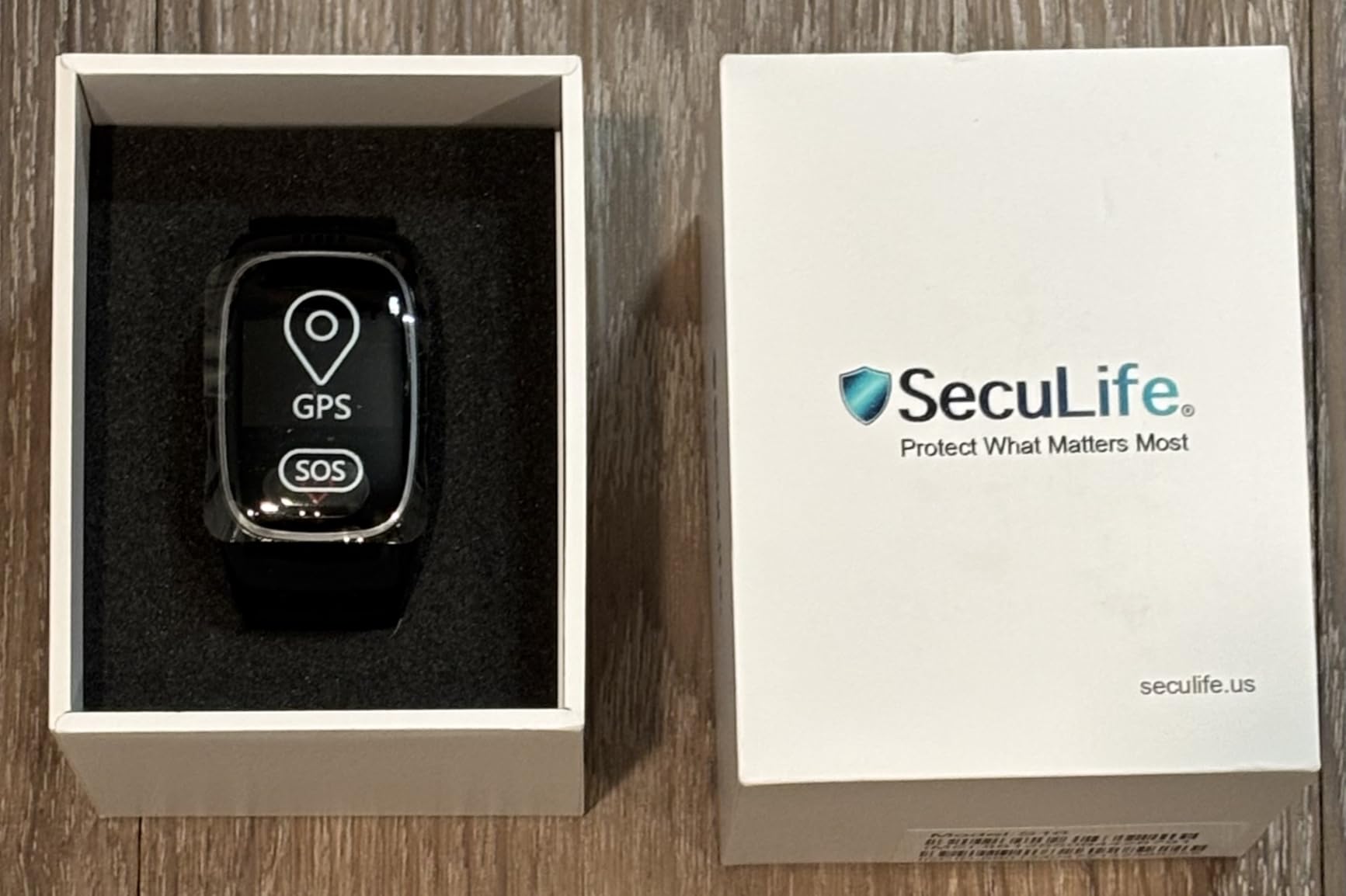 Seculife Medical Alert Smartband for Seniors — Alerts Go Direct to Family, No Call Center | Auto Fall Detection, GPS Tracking, Heart Rate Monitor, 2-Way Calling, SOS Button, Waterproof Wearable customer photo 1