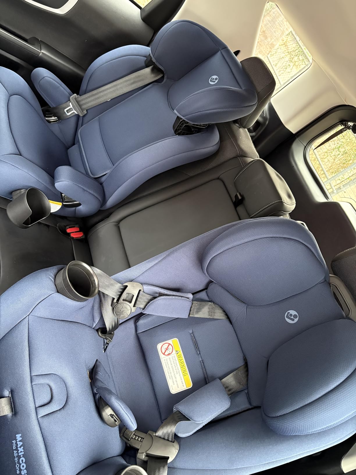Maxi-Cosi Pria All-in-One Convertible Car Seat, Infant to Toddler Car Seat, Easy-Install Harness, Machine-Washable Cover, 5-100 lbs, SeaDrift customer photo 1