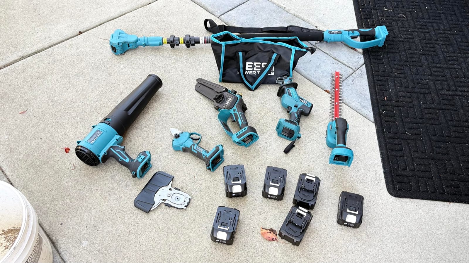 SEESII 6-in-1 Cordless Pole Saw & Hedge Trimmer Combo, Brushless Motor customer photo 1