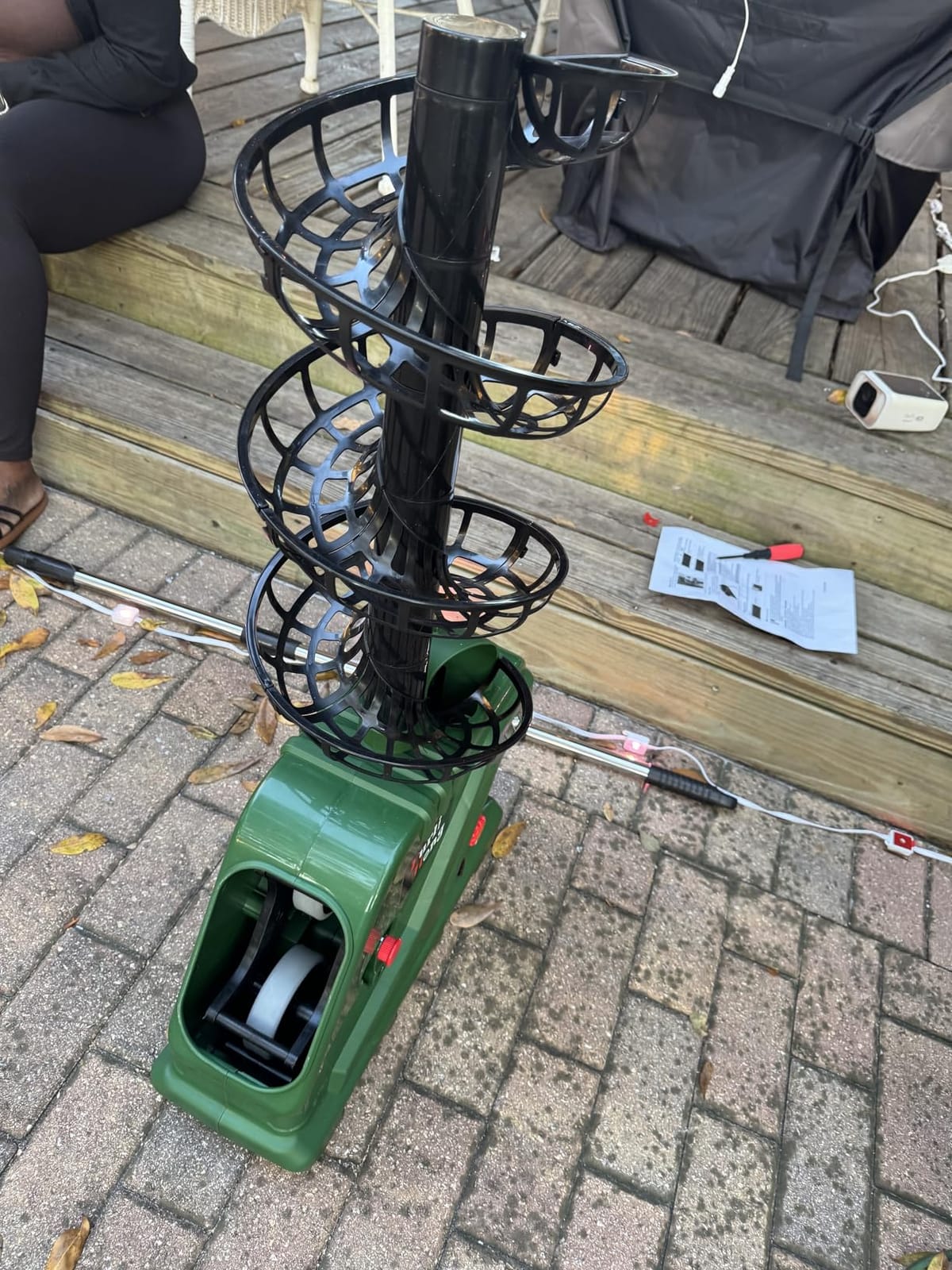 Furlihong 3819BH Portable Tennis Ball Machine customer photo 2