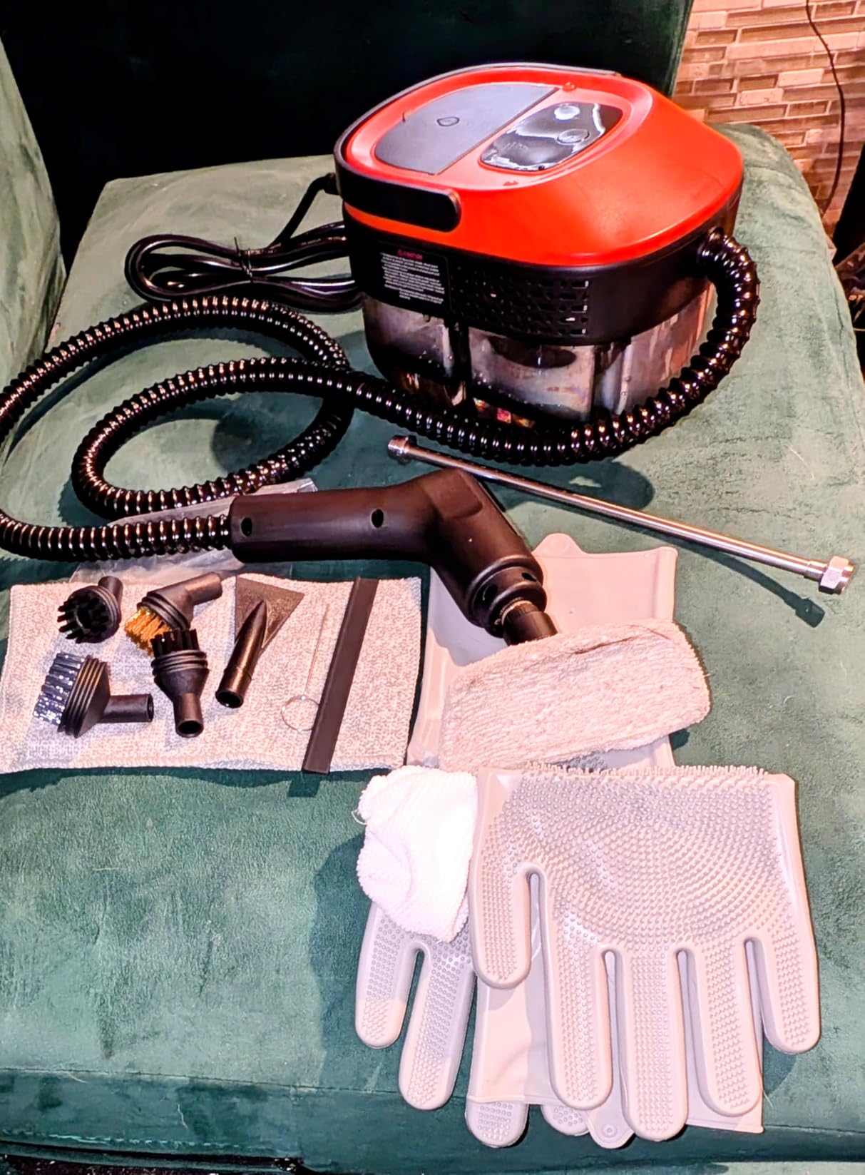 Steam Cleaner for Home & Car, 15s Fast Heat Handheld Steamer for Cleaning, 1.6L Large Tank, 3-Level Steam Control with 16-Piece Accessories Kit for Floors, Couches, Tiles, Grout, Dirt, and Grease customer photo 1