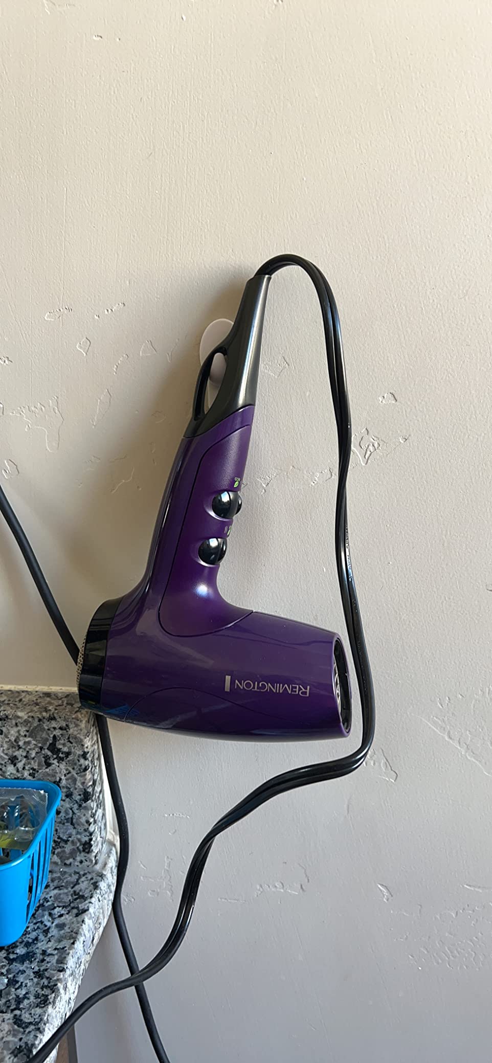 Remington Ionic Compact Hair Dryer, 1875W, Portable Anti-Frizz Dryer customer photo 2
