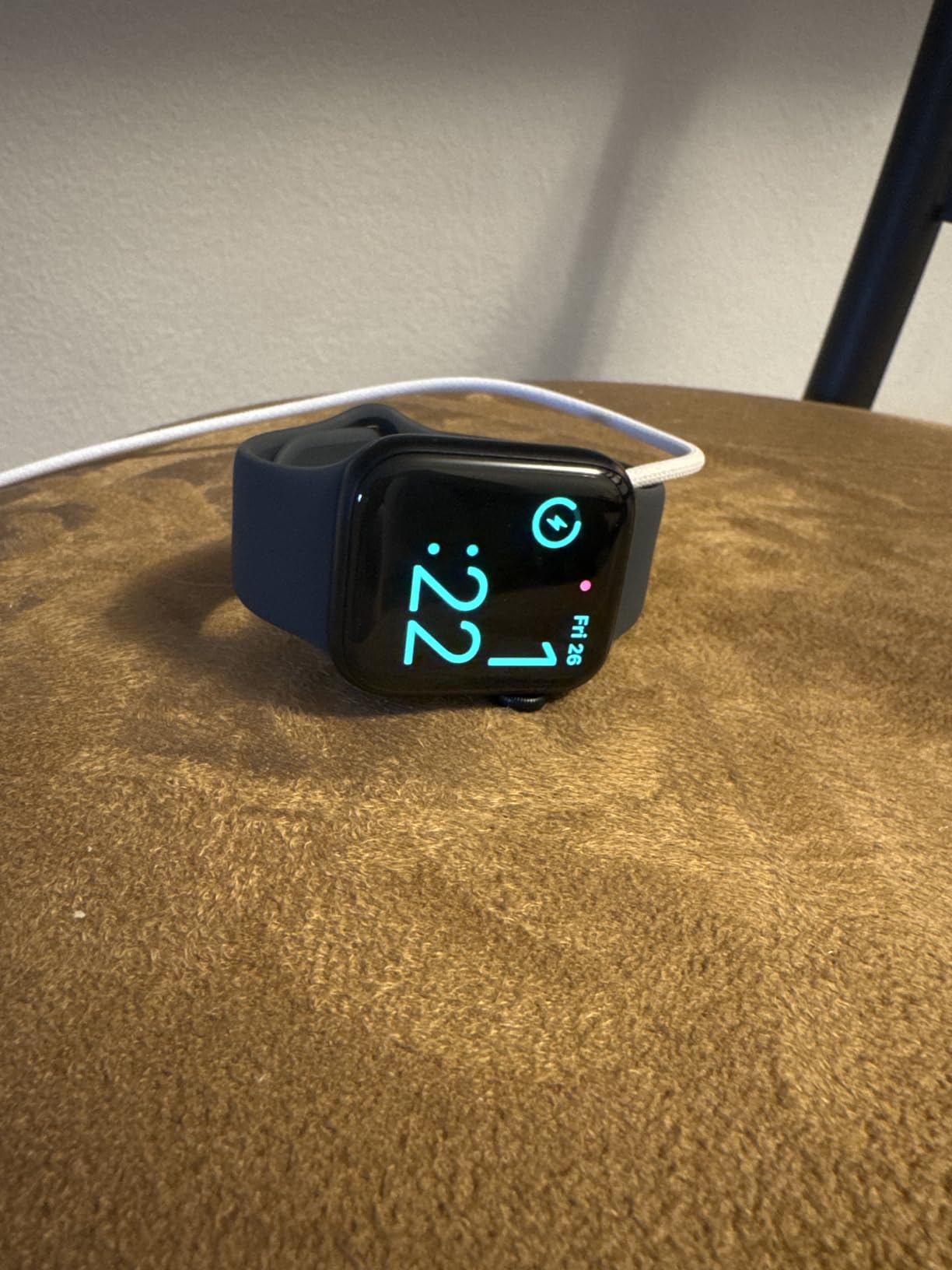 Apple Watch SE 3 [GPS 44mm] Smartwatch with Midnight Aluminum Case with Midnight Sport Band - M/L. Fitness and Sleep Trackers, Heart Rate Monitor, Always-On Display, Water Resistant customer photo 2