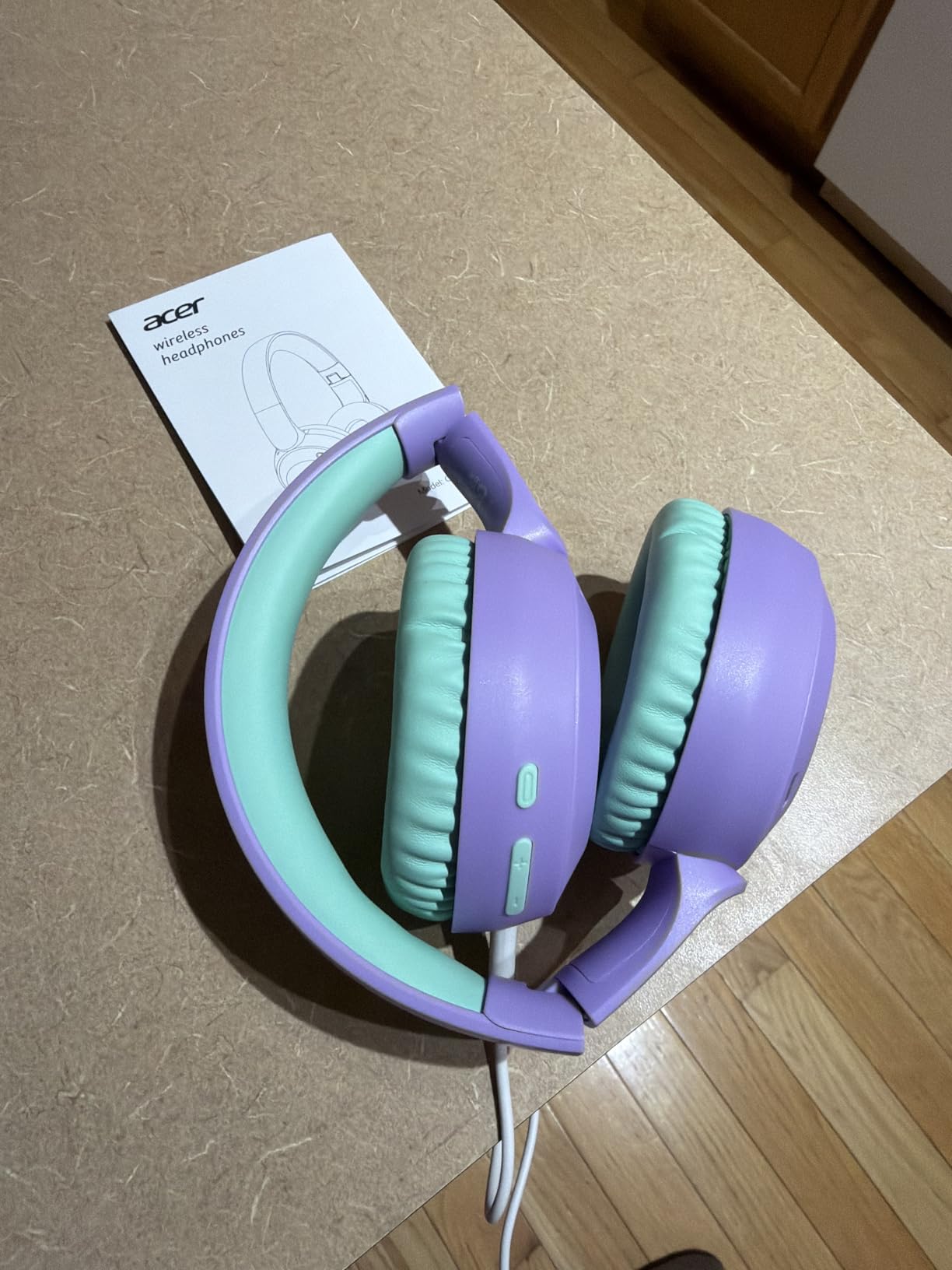Acer Kids Bluetooth Headphones, 85/94dB Volume Limited, 60H Playtime, Bluetooth 6.0, Lightweight Over-Ear Wireless Headphones for Kids, Toddler Headphones with Built-in Mic, Purple-Green customer photo 2
