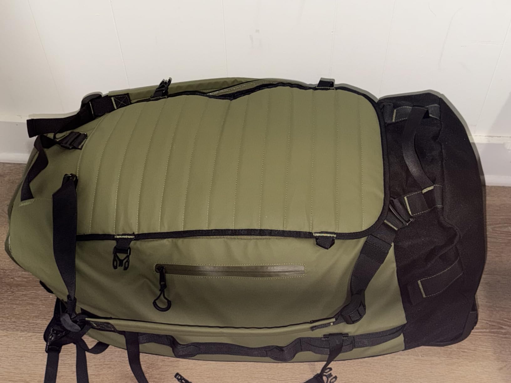 Rolling Duffle Bag with Wheels,110L/140L Expandable Soft-Sided Foldable Duffle Bag with 2 Rubber Wheels,Packable 32” Rolling Carry-On with Pockets & Compartments (Green) customer photo 1