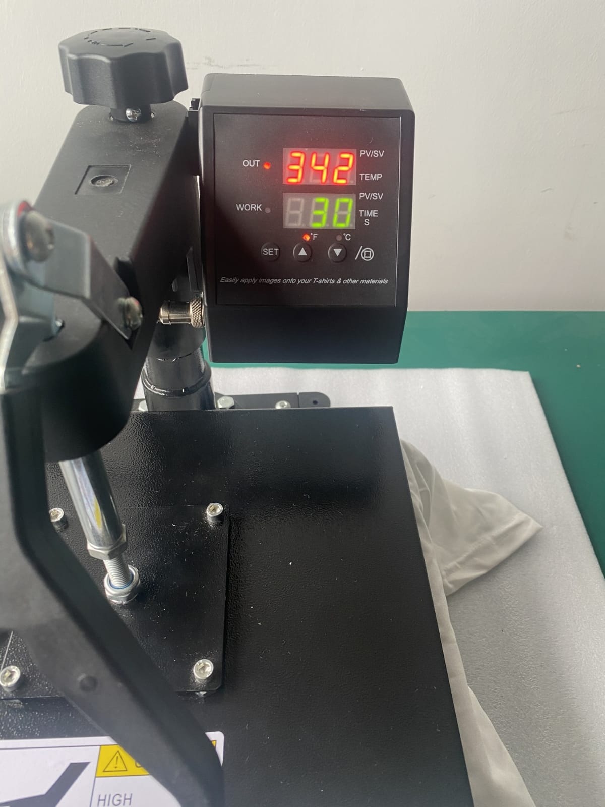 Seeutek 8 in 1 Heat Press Machine 15x15 Inch, Heat Press for T-Shirts, Hats | Swing Away Digital Sublimation Heat Press Machine with 20oz & 30oz Tumbler Attachments for T-Shirts, Mugs, Hats & Plates customer photo 2