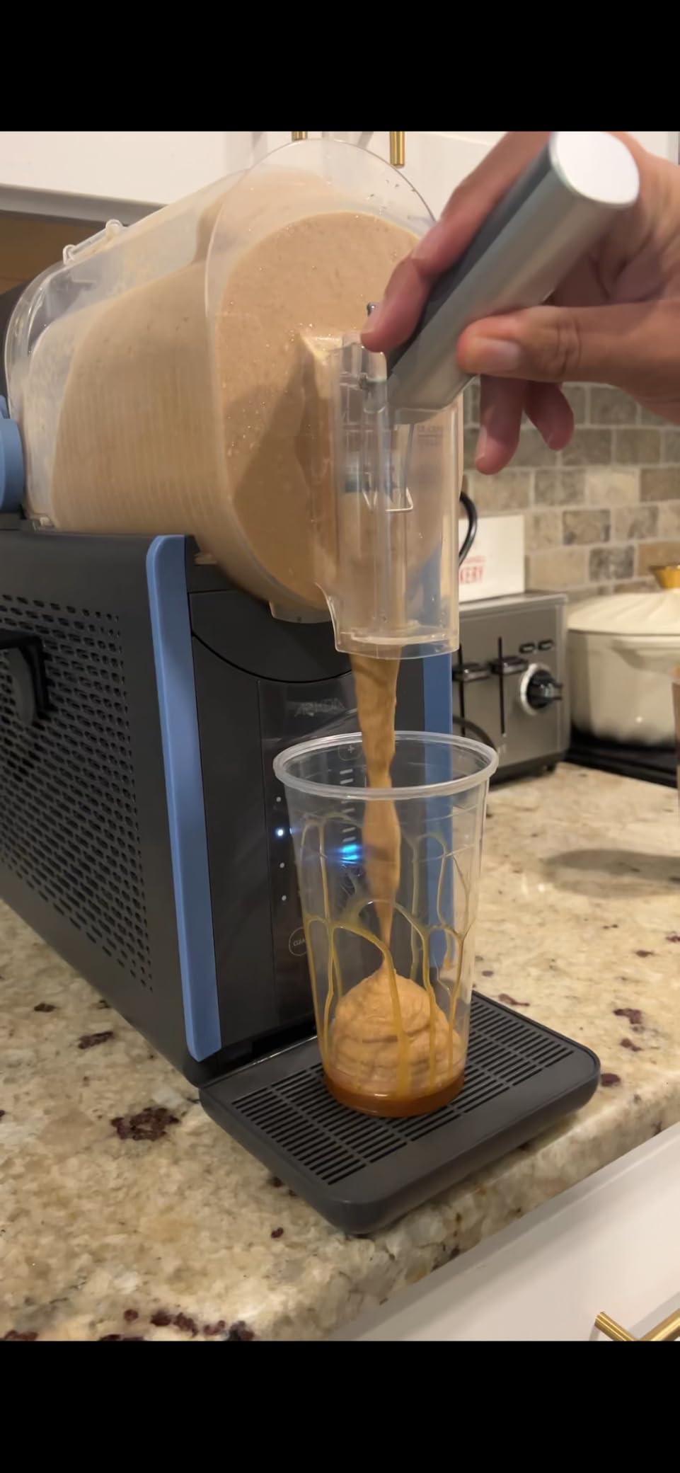 Slushie Machine for Home, 66oz Smart Frozen Drink Maker, 5 Programs & Clean Mode, No-Ice-Needed Slushy Maker for Margaritas, Smoothies, Milkshakes, Cocktails, and Soft Serve Ice Cream (Peach) customer photo 2