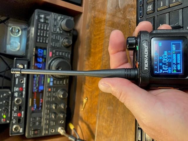 TIDRADIO TD-H9 10W GPS/APRS GMRS Handheld Radio, APP/Web Programming, Bluetoth, Noise Reduction, Repeater Capable, Spectrum Analysis, Compass, Air Band, NOAA, Long Range Walkie Talkies for Off-Roading customer photo 2