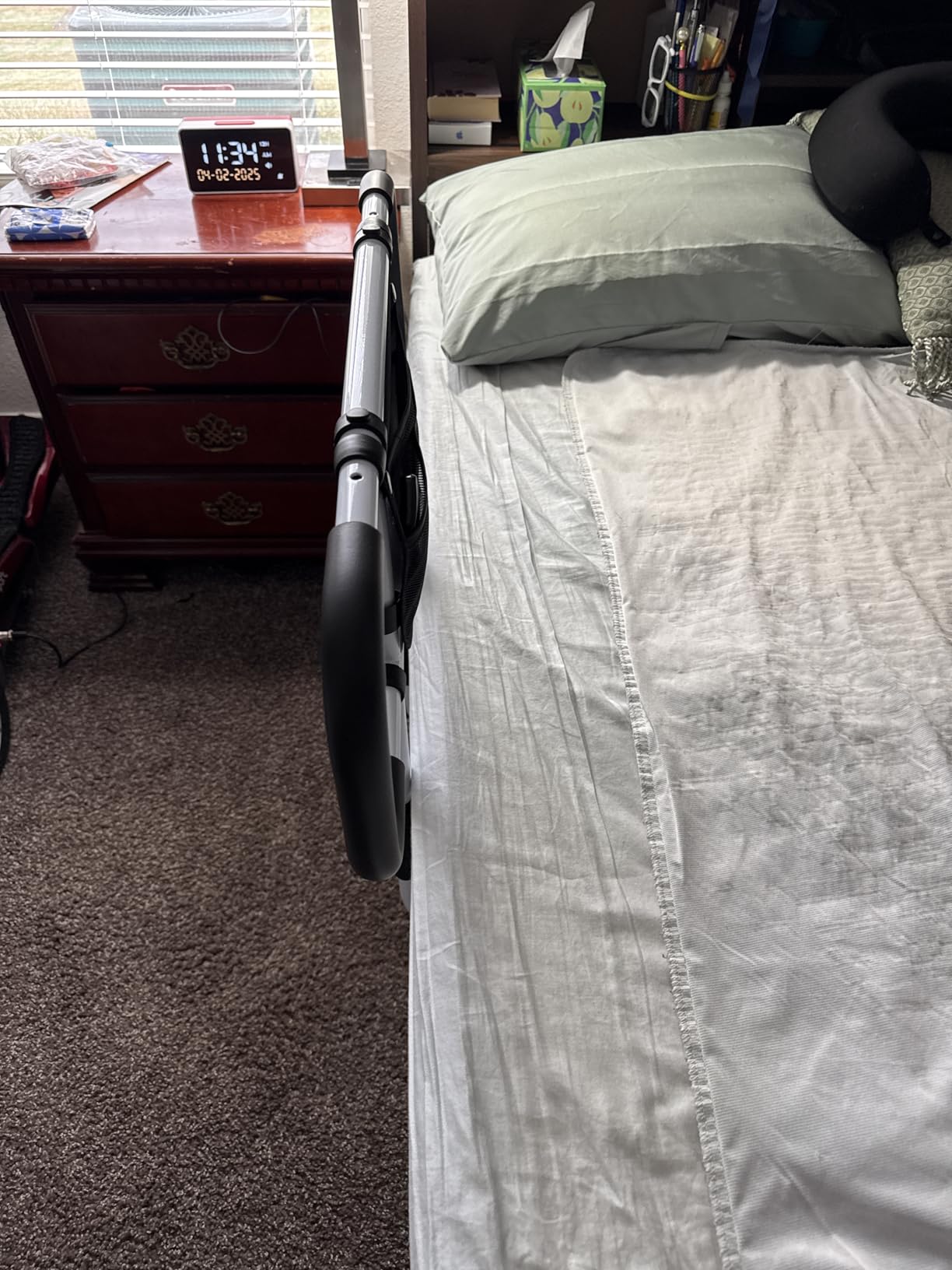 Bed Rails for Elderly Adults Safety - Extended Bed Assist Rail for Seniors - Adjustable Beds Side Rails Handle Support Bar Bed Guard with Storage Bag & Fixing Strap, Fit King Queen Full Twin Beds customer photo 1