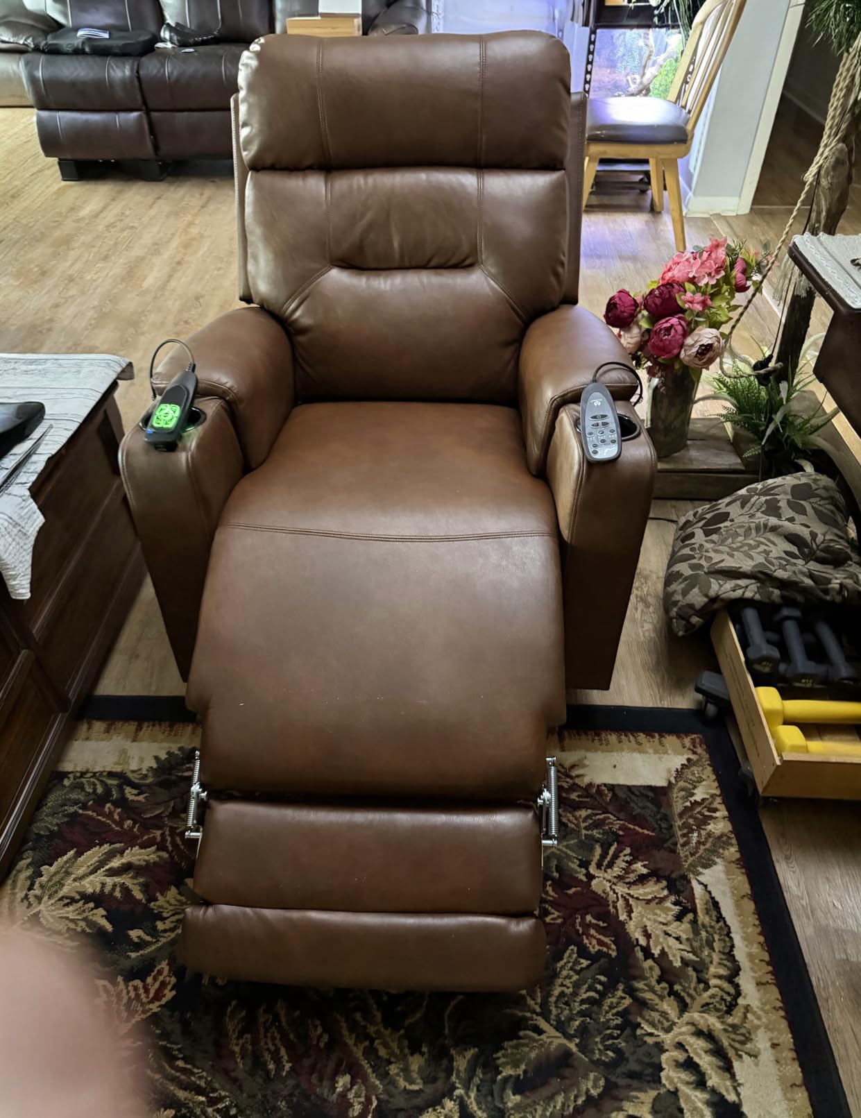 MCombo Lift Chair for Tall Man 6‘6’’, Dual Motor Power Lift Recliner Chair for Elderly, Lay Flat for Sleeping, Heat and Massage, USB & Type C, Faux Leather 7755 (Grey) customer photo 1