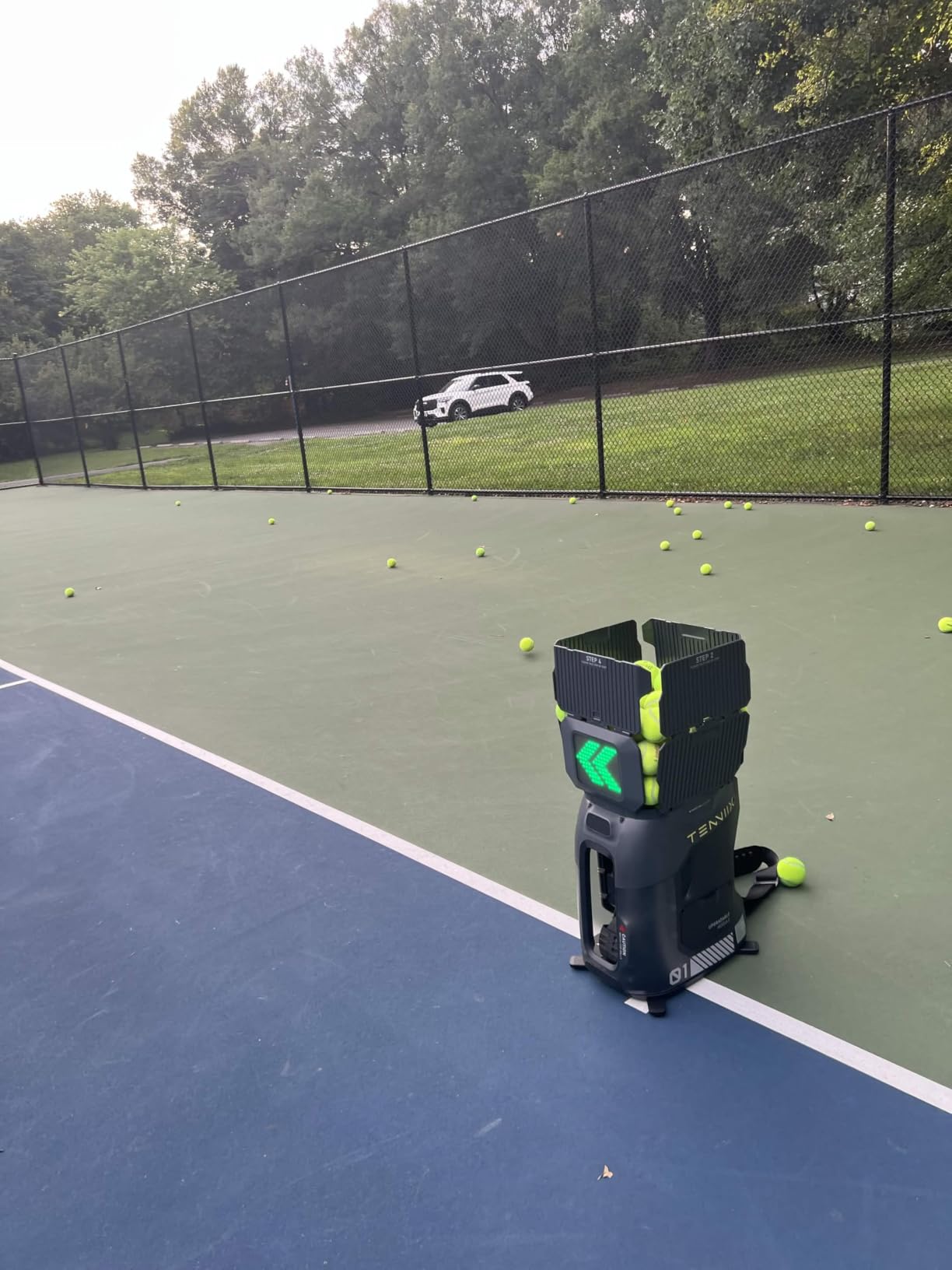 Basic Tennis Ball Machine, 18.7LB Portable Tennis Robot, 4H Runtime & 100+ Ball Capacity, Smart App & Voice Control, Multi-Training Mode, LED Display, 75MPH, Ideal for Beginners & Pro customer photo 2