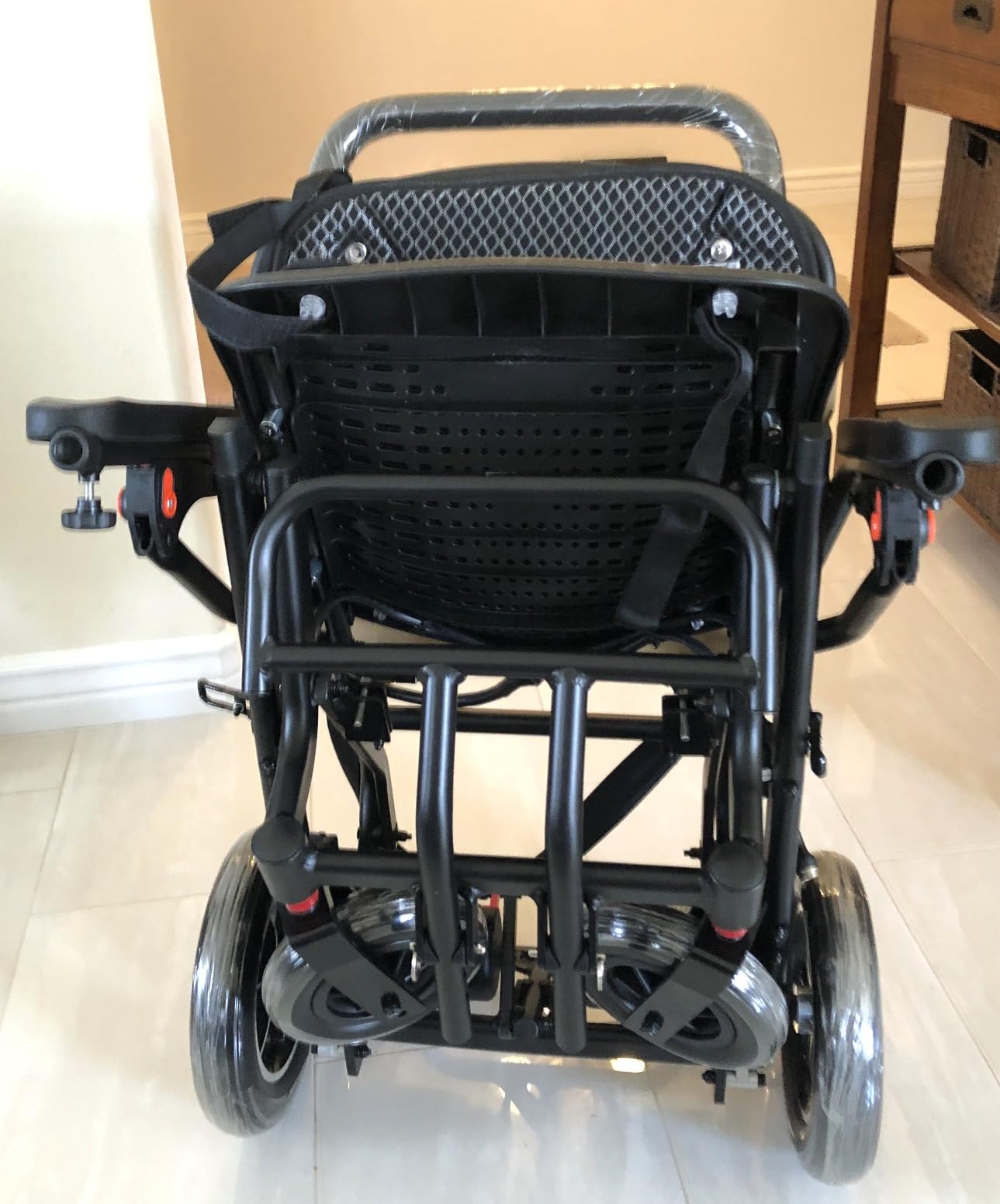 440 lb Capacity Electric Wheelchair, 22 inch Wide Seat 700W Motor All Terrain Wheelchairs, Heavy Duty Wheelchair, 30+Miles Long Range,Dual Battery(12AH+12AH), with Dust Cover and Backpack customer photo 1