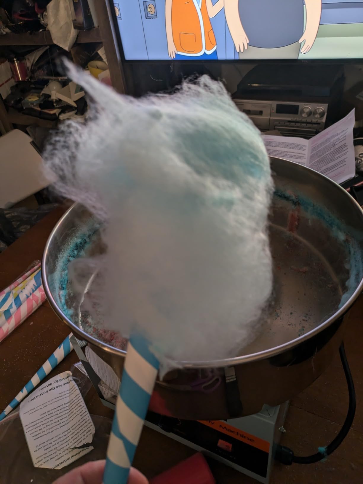 Cotton Candy Machine Commercial, Upgraded 1000W Efficiently Cotton Candy Maker with Stainless Steel Bowl, Bowl Cover, Sugar Scoop, Easy & Safe to Use, Candy Floss Maker for Home, Party, Festival customer photo 1