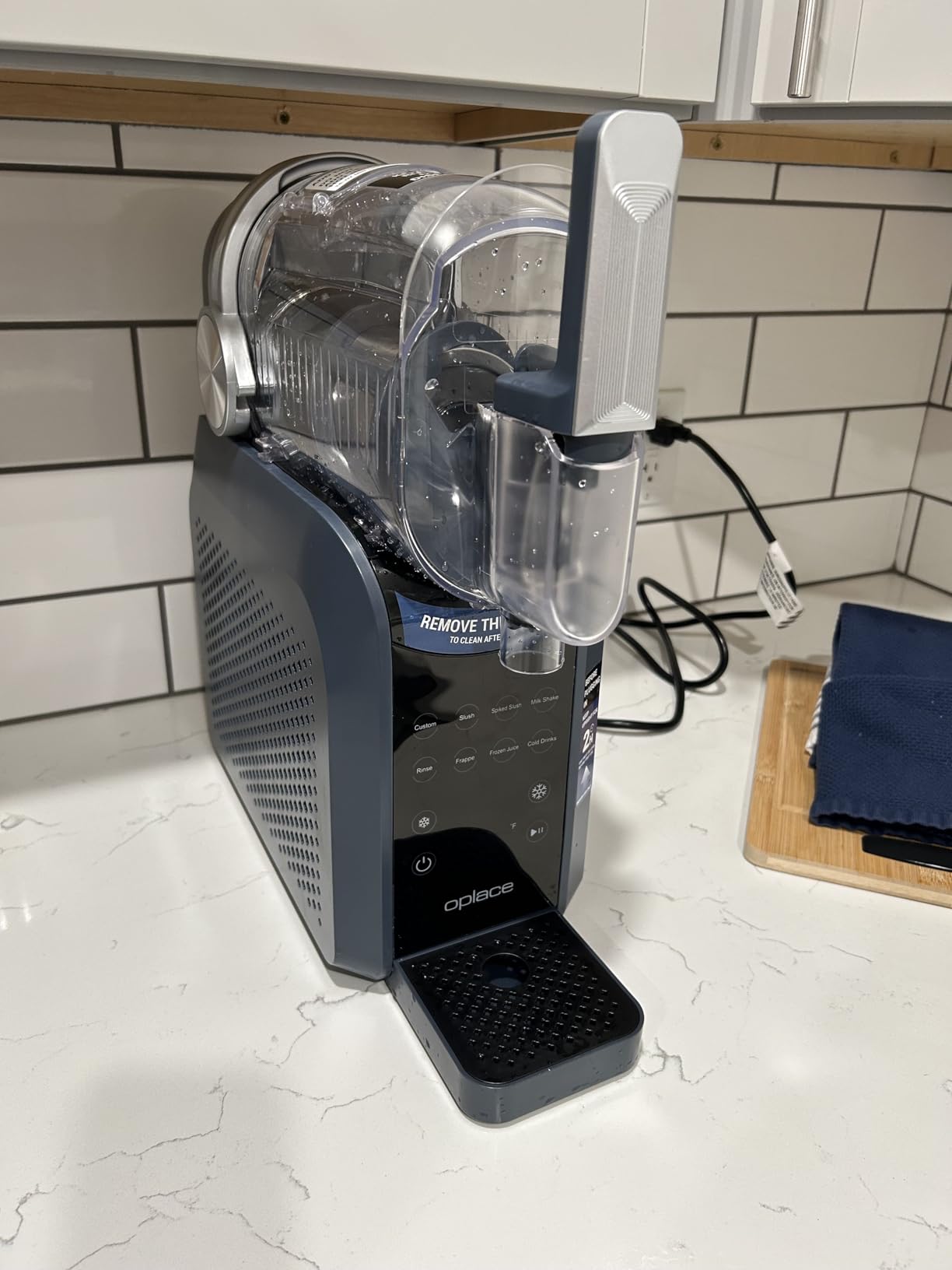 7-in-1 Slushie Machine & Soft Serve Ice Cream Maker,88oz with No Ice Needed,Slushy Machie for Home,Frozen Drink,Margarita,Cocktail,Daiquiri,Frappe,Milkshake,and More Smoothie customer photo 2