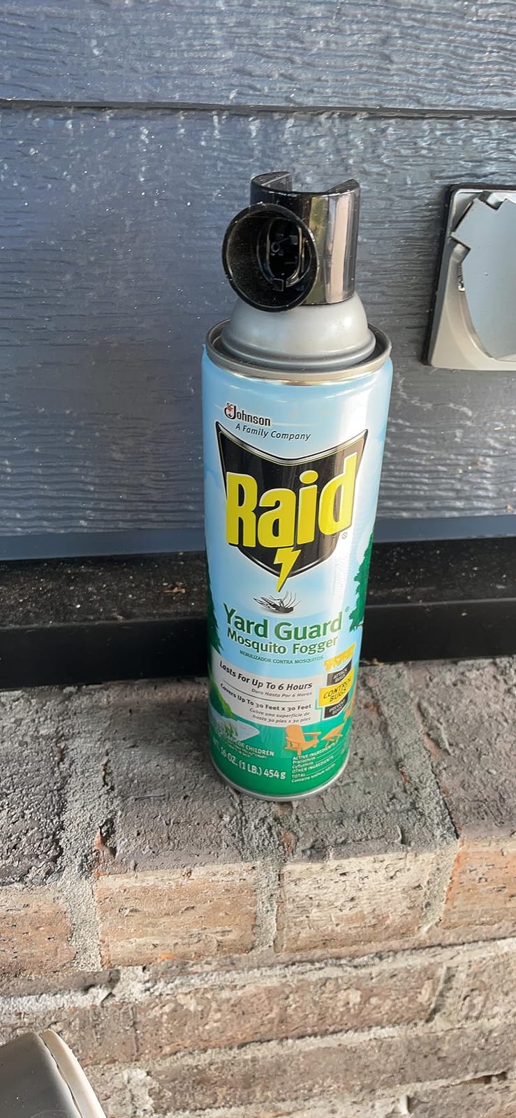 Raid Yard Guard Outdoor Mosquito Fogger Insect Killer, 16 oz, 12 Count customer photo 1