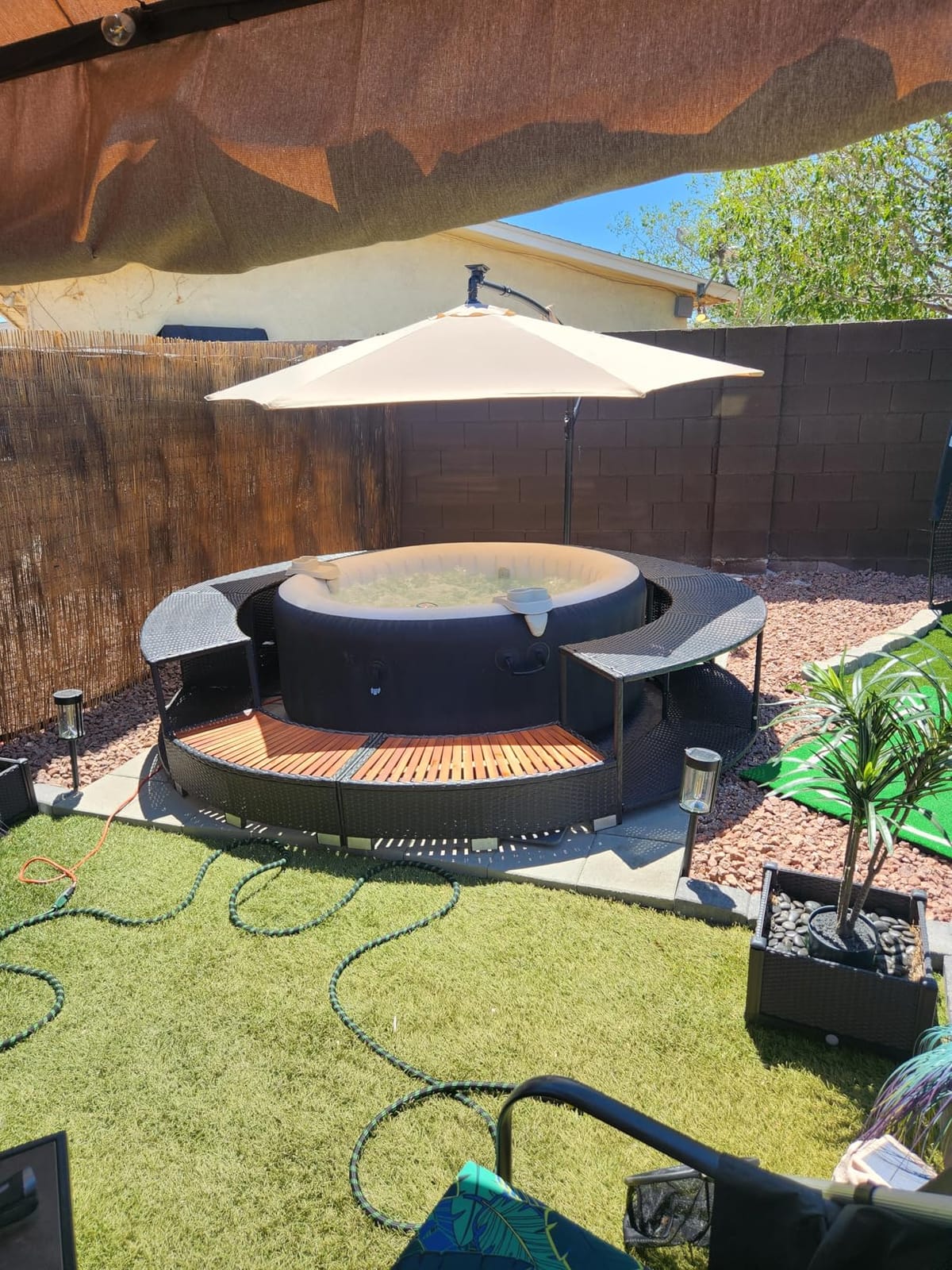 vidaXL Hot Tub Surround Black Poly Rattan customer photo 2