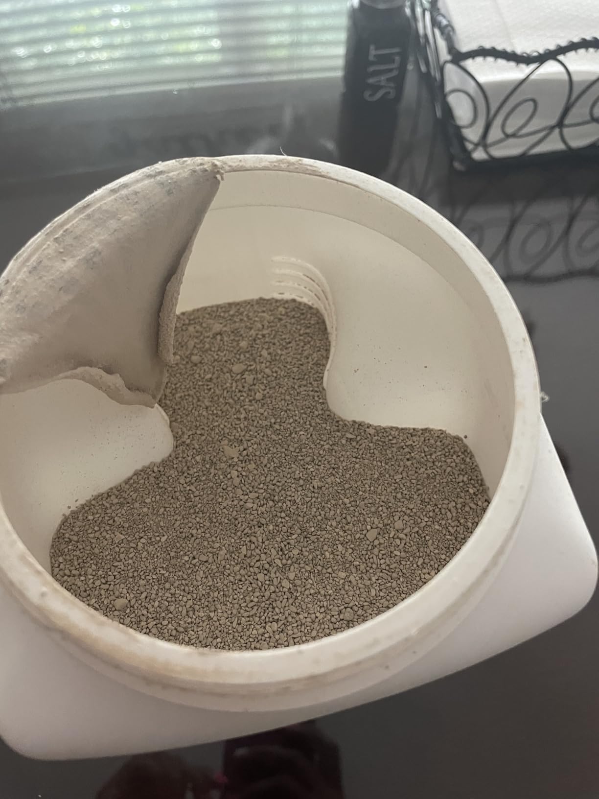 Liquid Fence Snake Repellent Granules, Safe Around Kids and Pets When Used & Stored as Directed, Keep Snakes Out of Garden, Patio and Backyard, 2 lb customer photo 1
