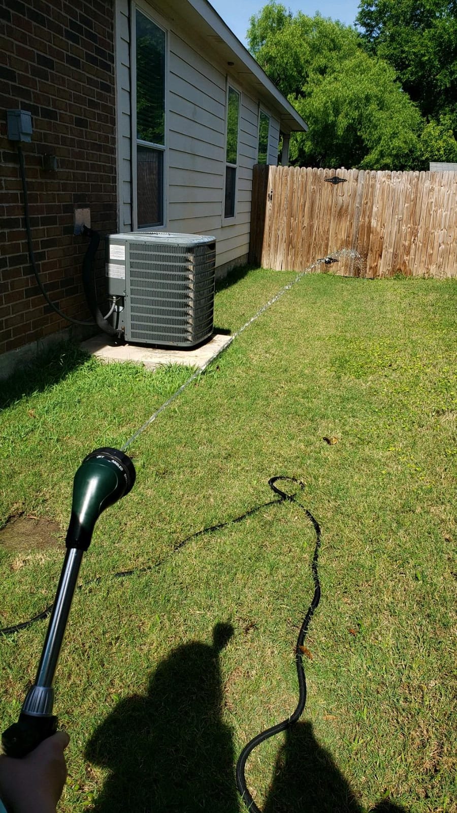GREEN MOUNT Watering Wand 16-Inch, Heavy Duty Garden Wand with 8 Spray Patterns | Ergonomic & Lightweight for Easy Watering | Ideal for Hanging Baskets, Potted Plants, Window Boxes，Blackish Green customer photo 1
