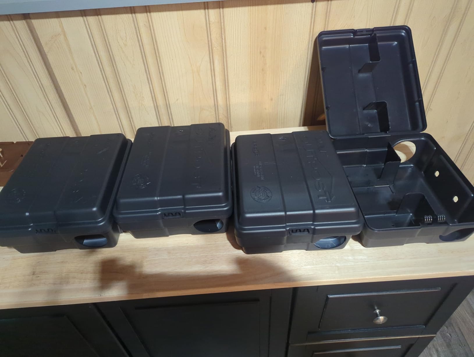 Outpost Rat Bait Station | Single Station Targets Small Mice Up to Large Rats | Position Horizontal or Vertical | Made in USA customer photo 2
