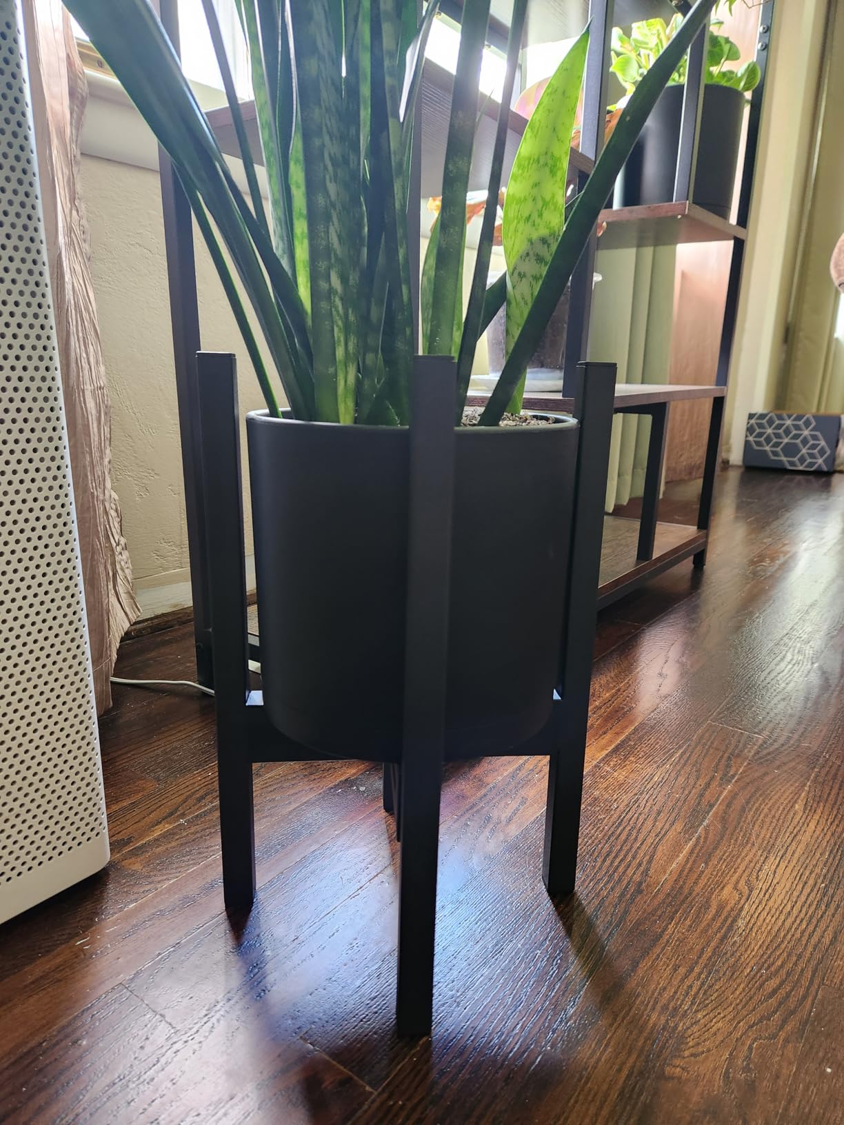 FaithLand Plant Stand, Adjustable Size Fits 12 13 14 15 16 Inches Large Plant Pot, Metal Planter Stand, Mid Century Expandable Plant Holder Indoor Outdoor, Adjustable Width: 12”-16.1” - Easy Assembly customer photo 1