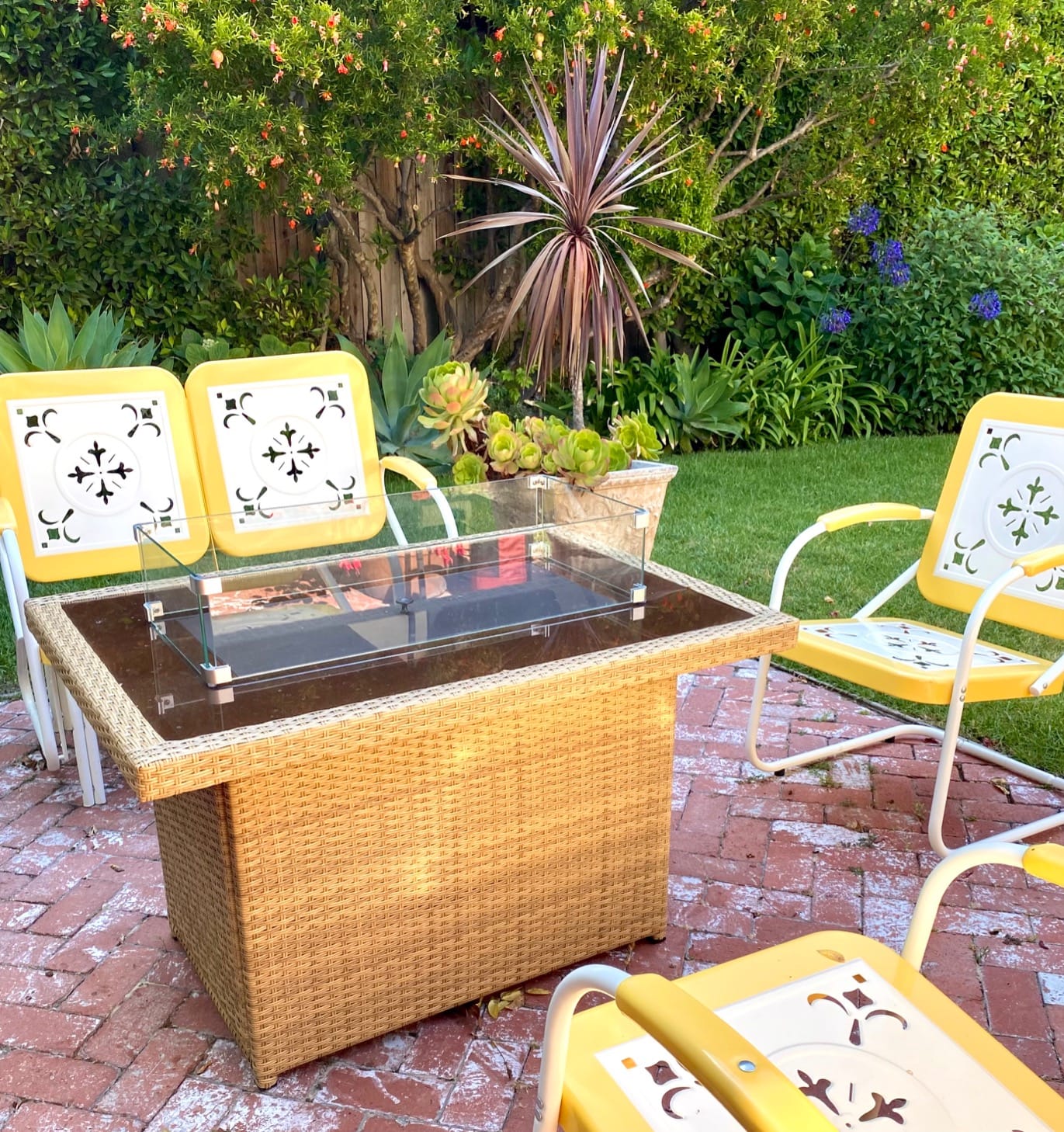 NICESOUL Wicker Propane Fire Pit Table, 60000 BTU Large Natural Gas Firepit Tables, 43'' Rectangle CSA Fireplaces for Deck Backyard, Fire Table with Windguard&Glass Rocks&Cover, Gray customer photo 1