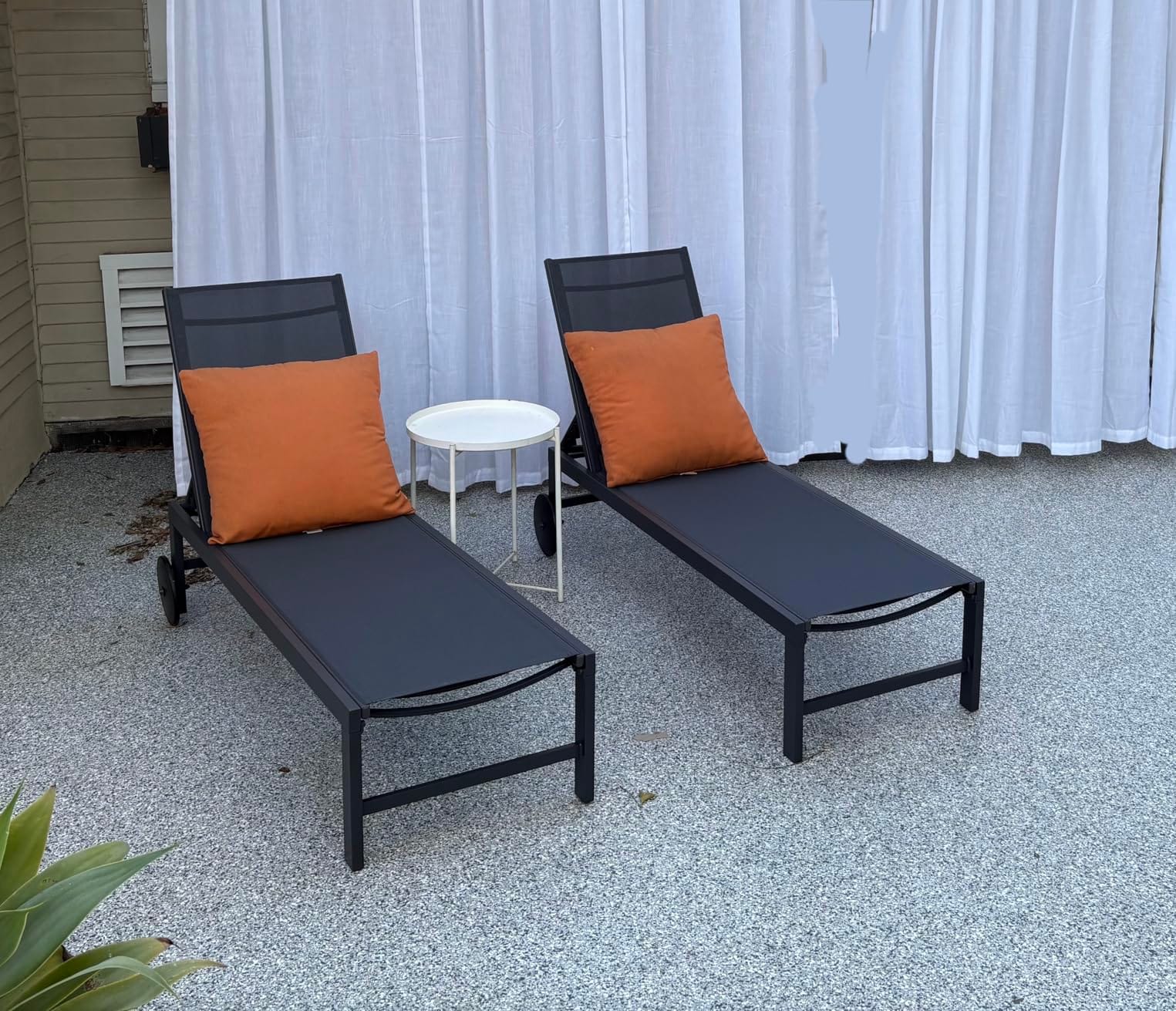 Shintenchi 2 PCS Outdoor Chaise Lounges Chair with Wheels Aluminum Reclining Patio Lounge Chairs with 5 Adjustable Position Recliner for Patio, Beach, Yard, Pool Patio Furniture Set,Light Grey customer photo 1