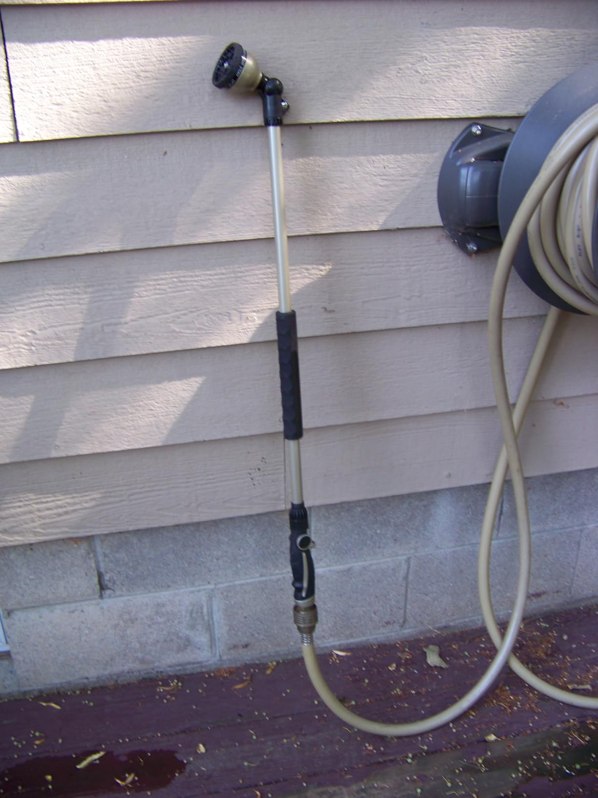 RESTMO 36” Watering Wand for Garden Hose, Heavy Duty Hose Nozzle Sprayer customer photo 2