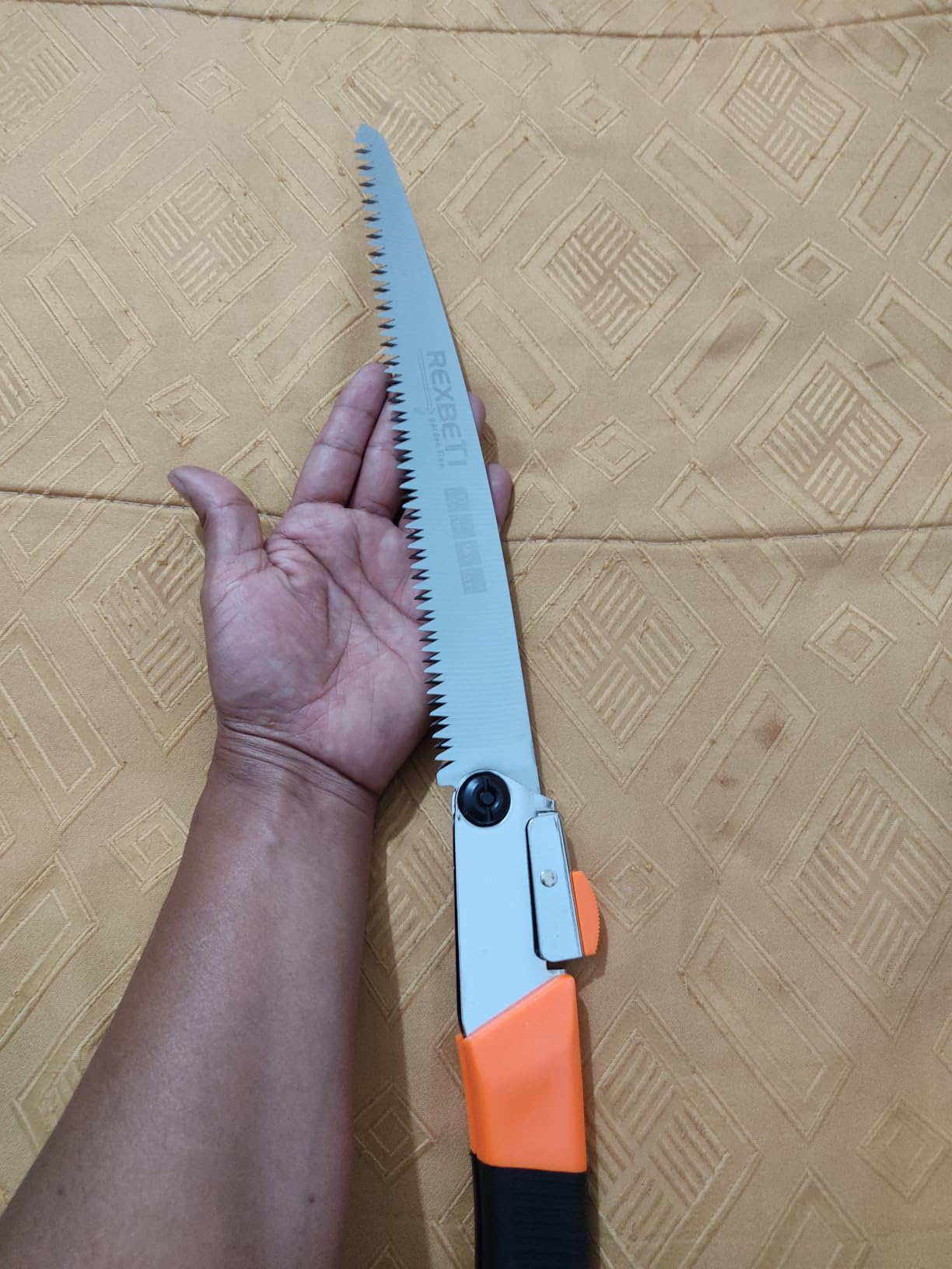 REXBETI 14-Inch Folding Pruning Saw, Extra Long Hand Saw for Tree Trimming customer photo 1