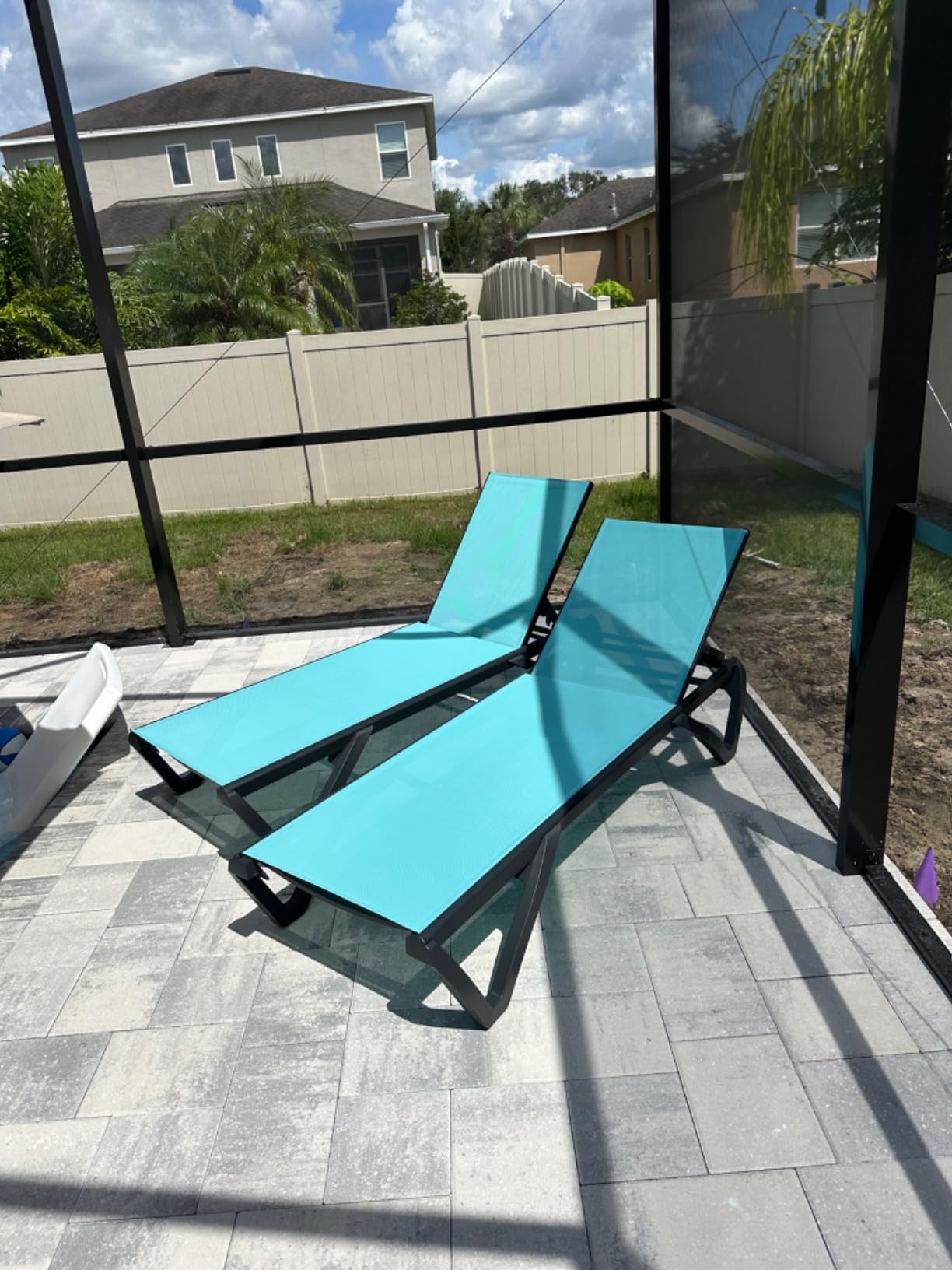 Domi Patio Lounge Chairs Set of 2, Aluminum Pool Chaise Lounge with 5 Position Adjustable Backrest and Wheels, Outdoor Lounge Chairs for Pool, Garden, Beach, Backyard, Turquoise Blue customer photo 2