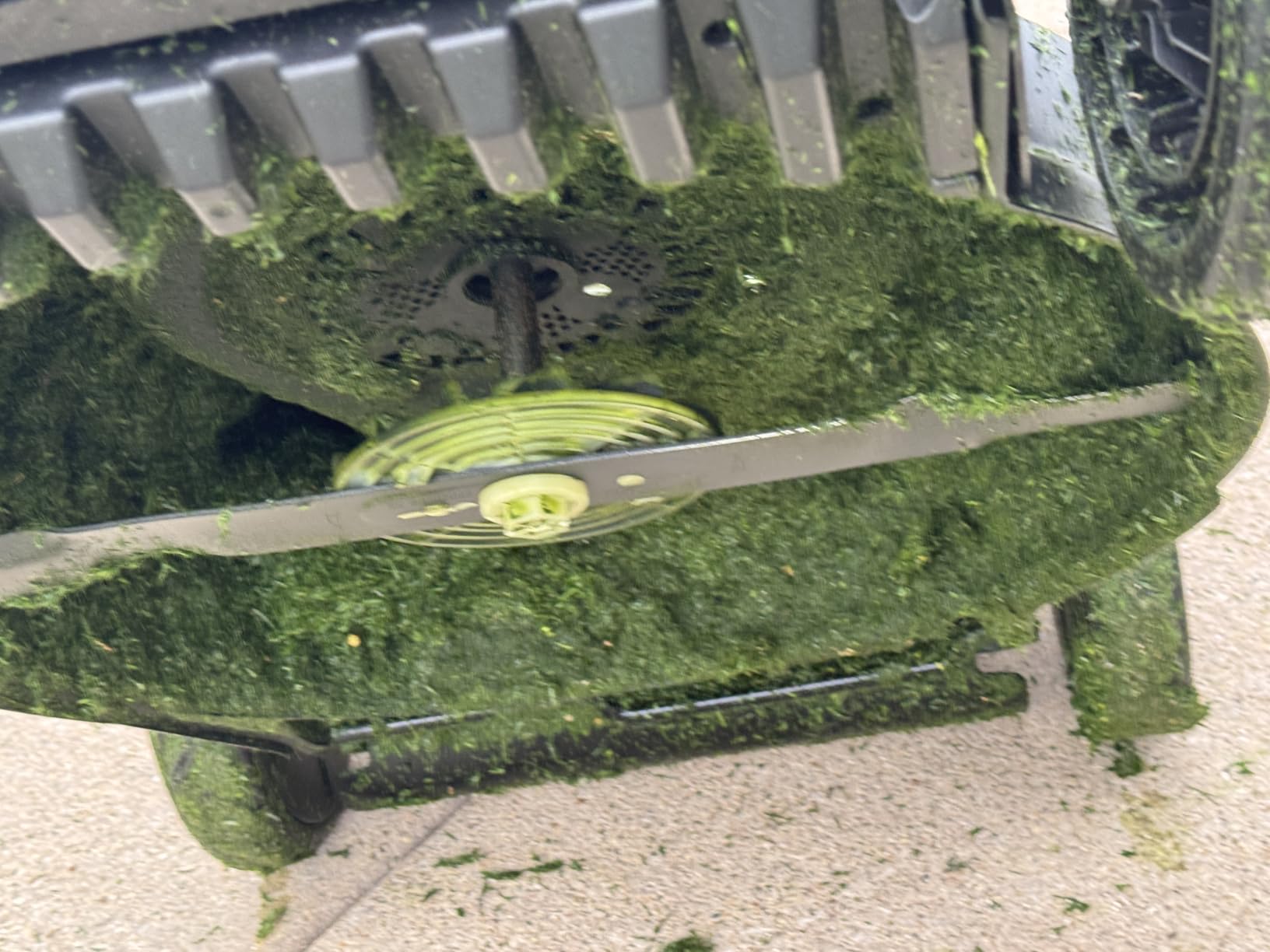 Wild Badger Power 40V 21-in Cordless Self-Propelled Lawn Mower, 2 Batteries customer photo 1