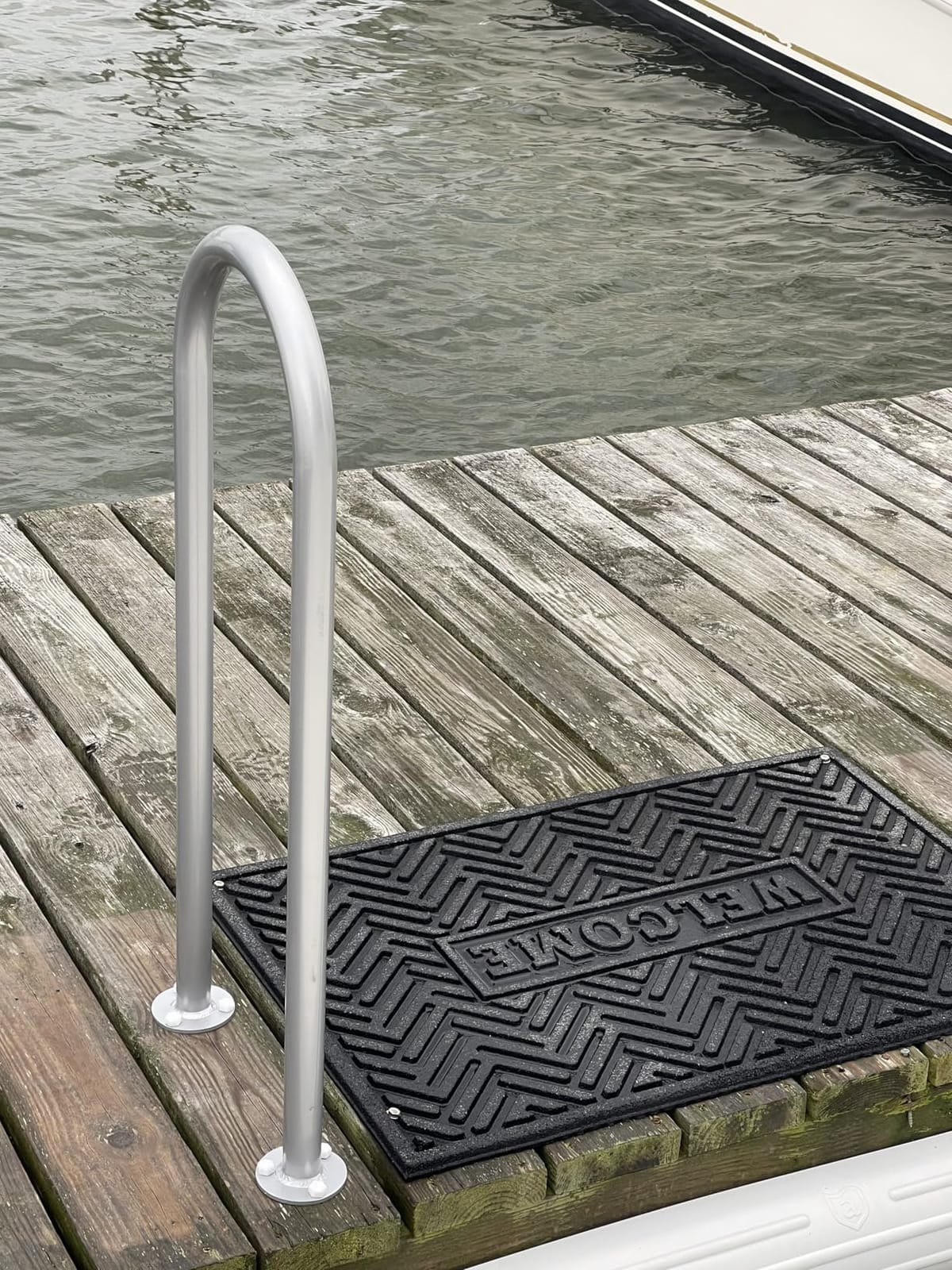 VEVOR Dock Boarding Handrail, 36 x 13 inch Swimming Pool Railing, Aluminum with Base Plate for Indoor/Outdoor Pools, Boat Safety Railing for Decks, Rust-Proof Grab Bar with Accessories for Spas Docks customer photo 2