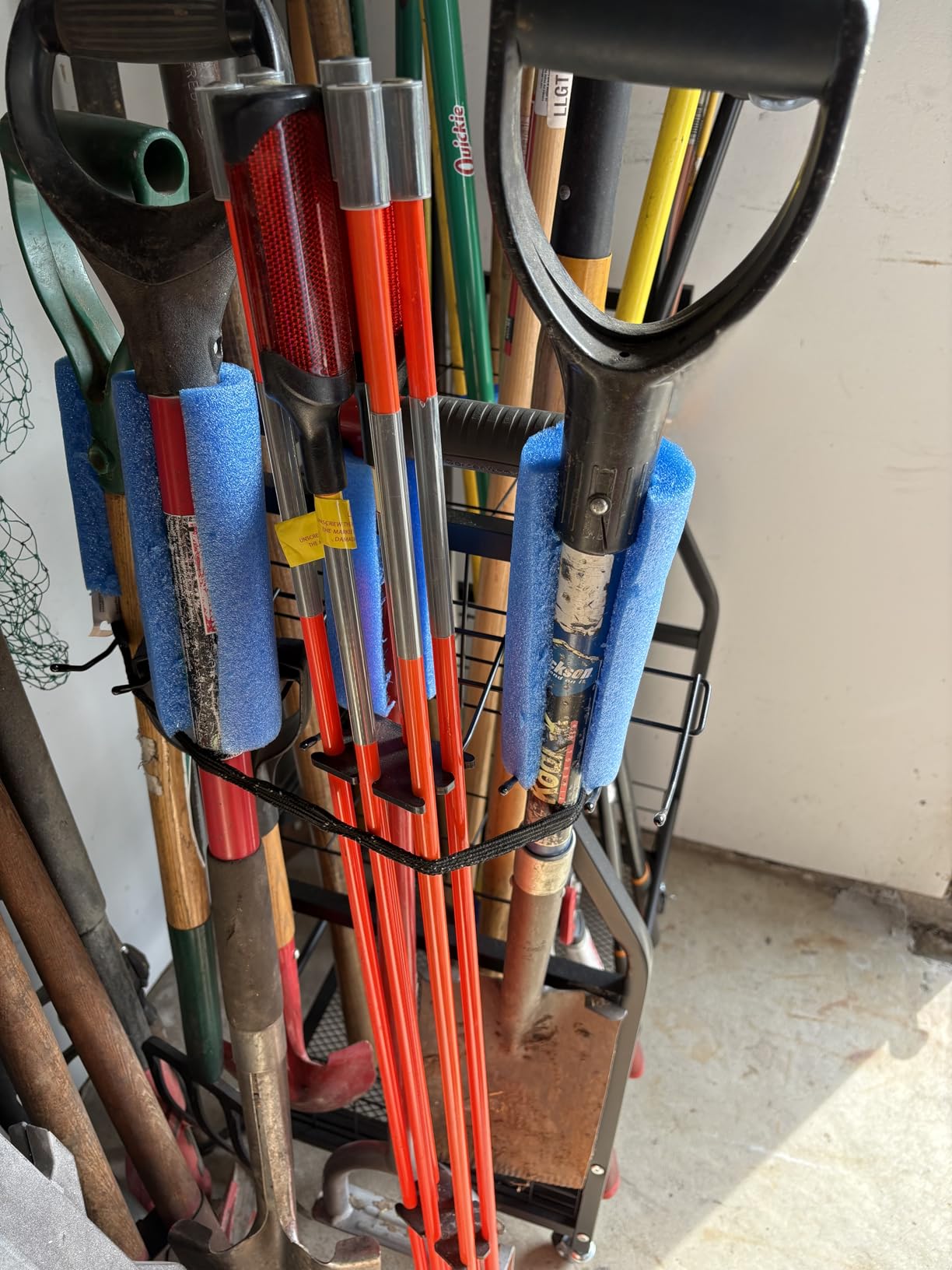 WALMANN Garden Tool Organizer with Wheels, Rakes/Shovels/Yard Tools Stand customer photo 2
