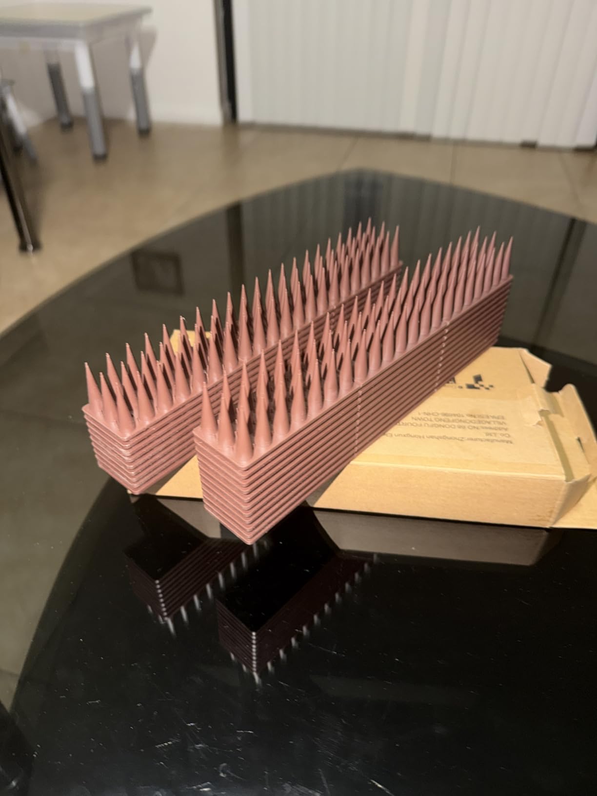 CIIC Bird Spikes, 20 Pack Pigeon Squirrel Raccoon Cat Deterrent Spike Outside Anti Robin Defender Outdoor to Keep Birds Away Roof Fence Window Nest 18.7 Feet(5.7m), Brown customer photo 2