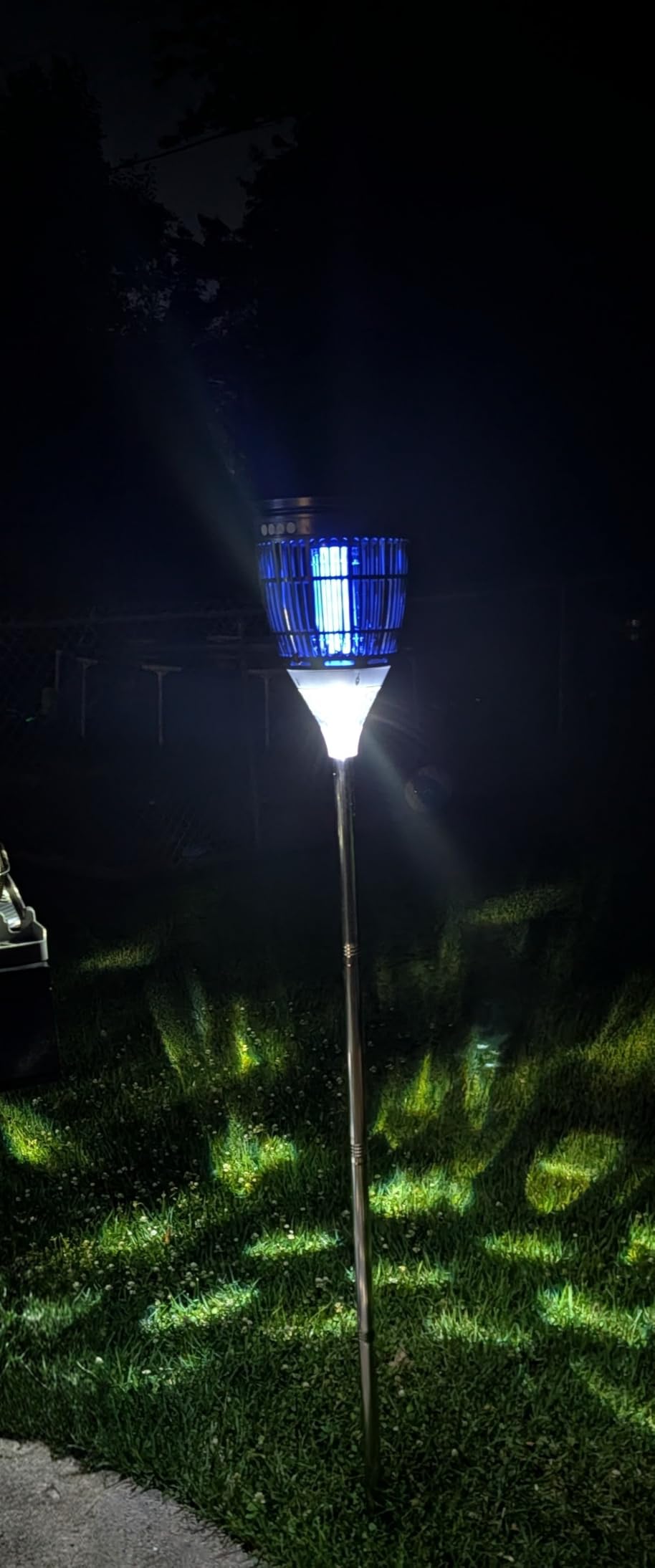 Rossetta Solar Bug Zapper Outdoor, Fly Zapper with Flame & Projector Light customer photo 1