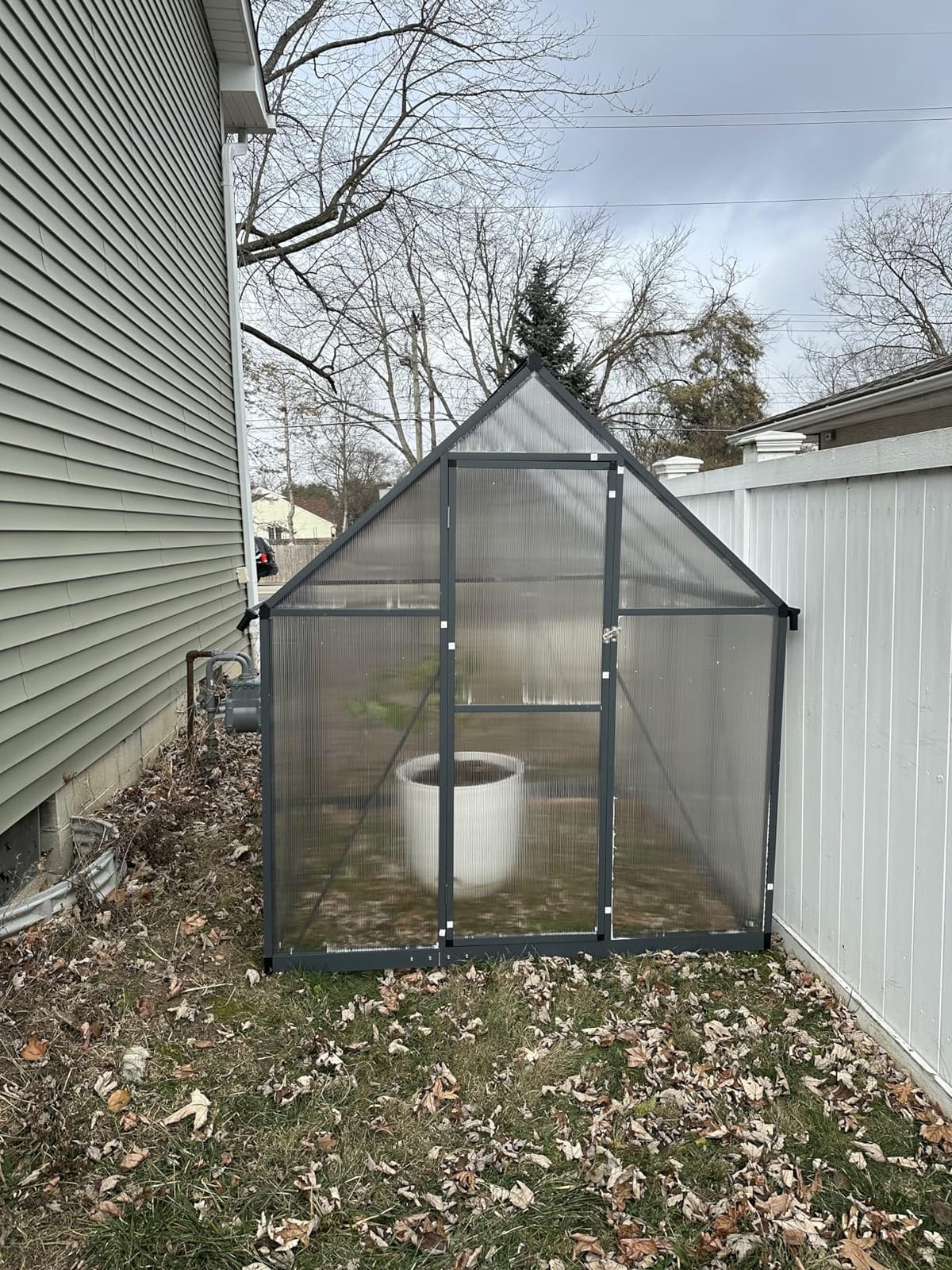 6x4FT Outdoor Polycarbonate Greenhouse with Roof Vent, Dark Gray customer photo 1